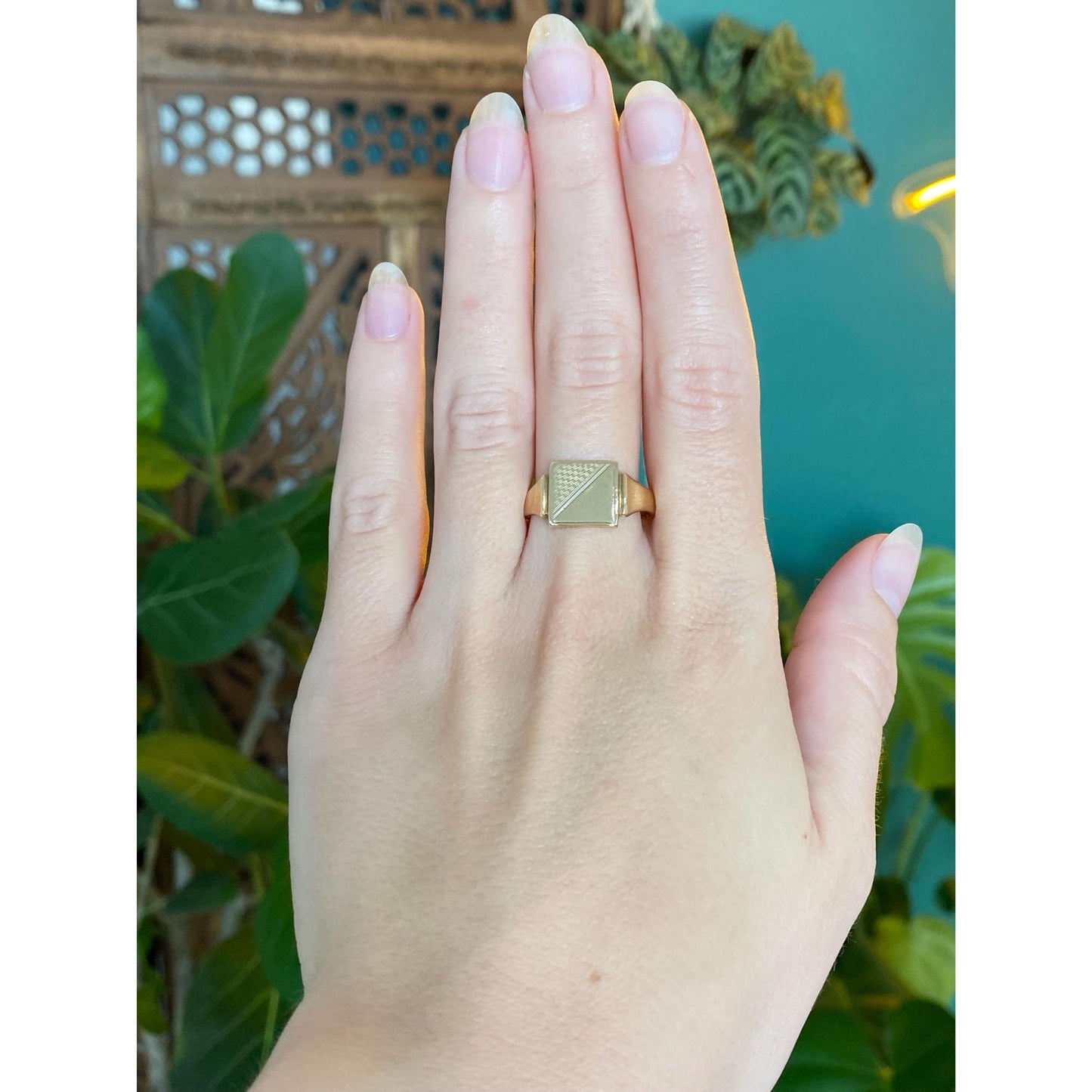 Vintage Solid 9k Yellow Gold Square Signet Ring - Size 9.75