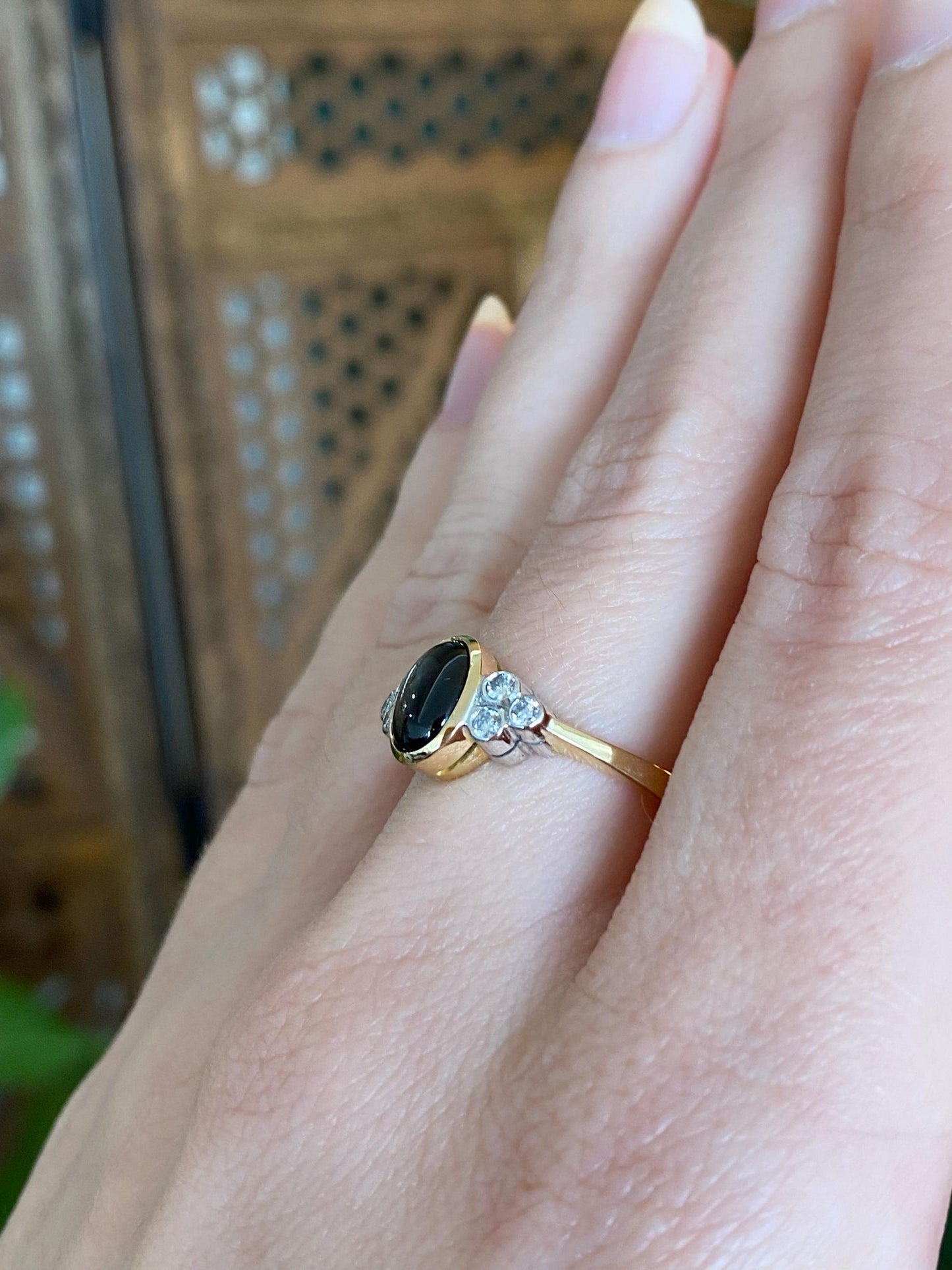 Vintage Solid 18k White & Yellow Gold Diamond Star Sapphire Ring - Size 7