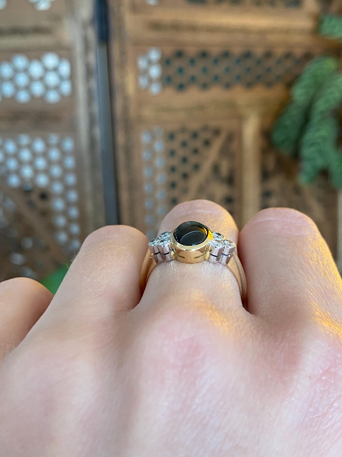 Vintage Solid 18k White & Yellow Gold Diamond Star Sapphire Ring - Size 7