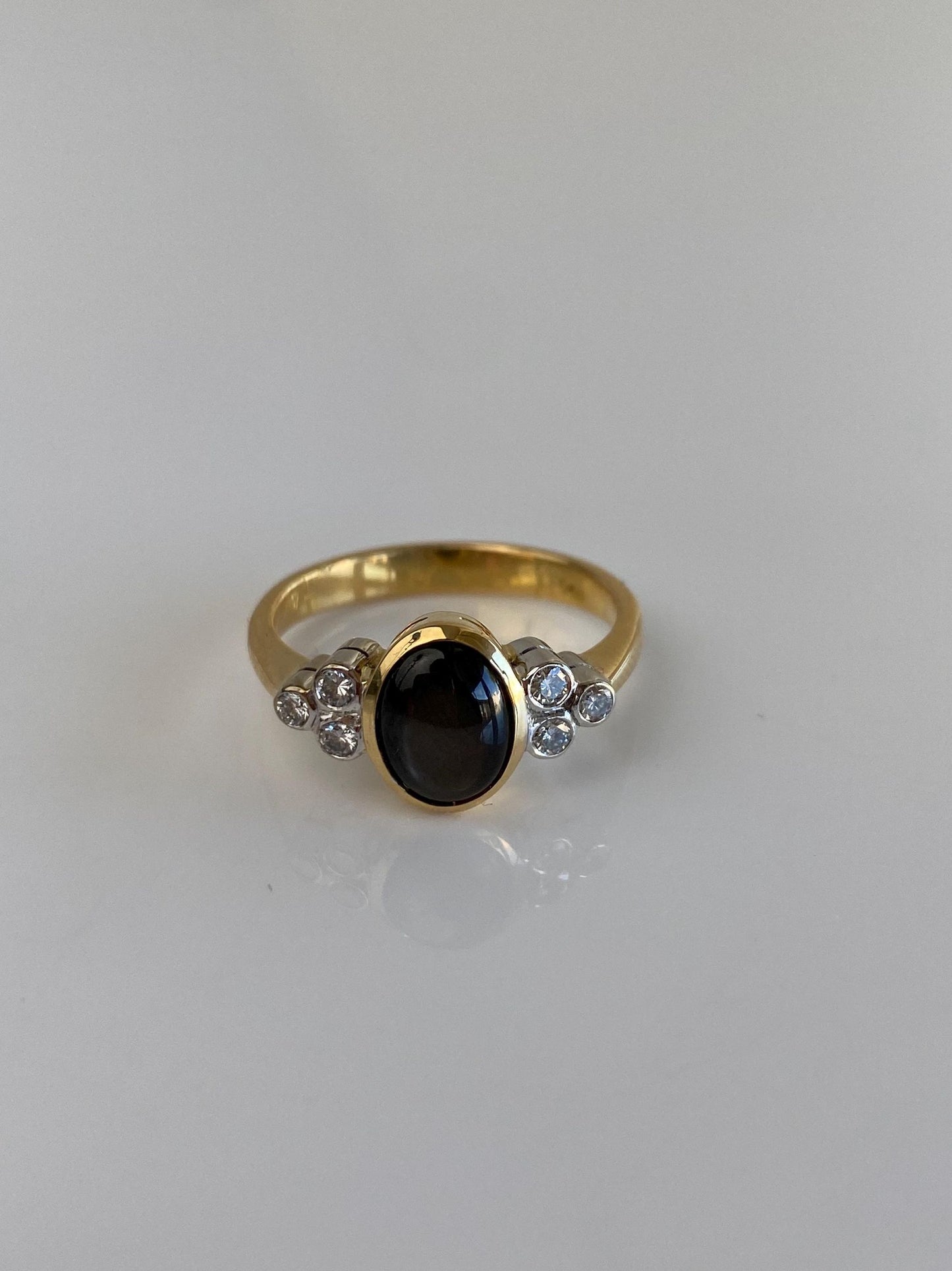 Vintage Solid 18k White & Yellow Gold Diamond Star Sapphire Ring - Size 7