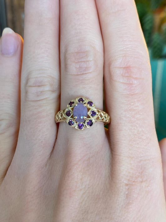 Vintage Solid 14k Yellow Gold Amethyst Halo Purple Chalcedony Ring - Size 7.75