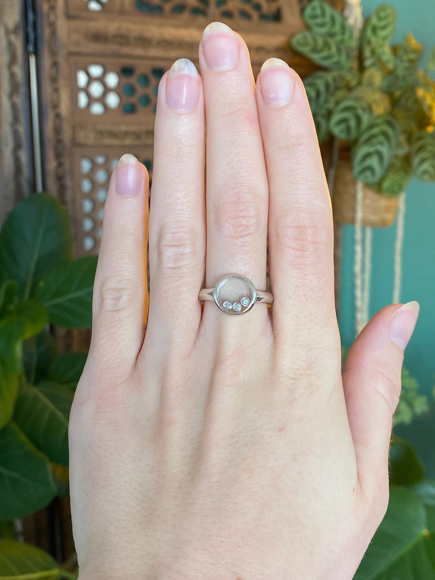 Vintage Solid 14k White Gold Diamond Shaker Ring - Size 7.75