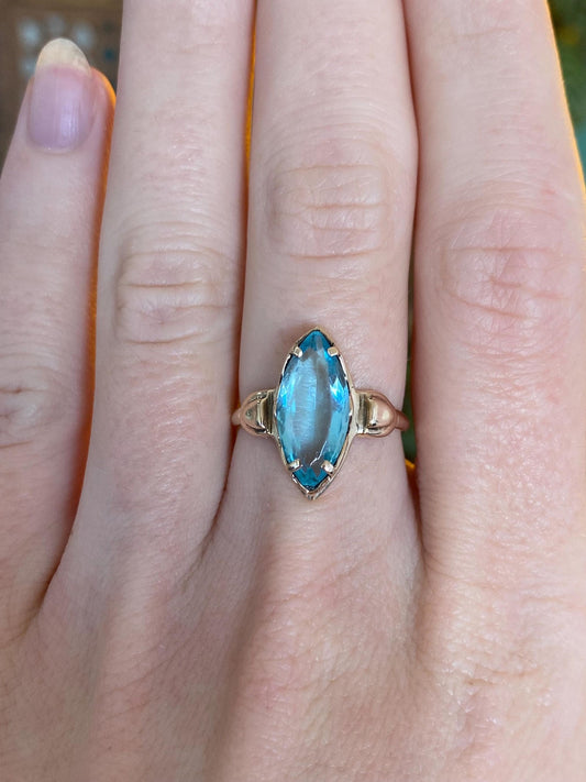 Vintage Solid 10k Yellow Gold Blue Cubic Zirconia Marquis Ring - Size 6.25