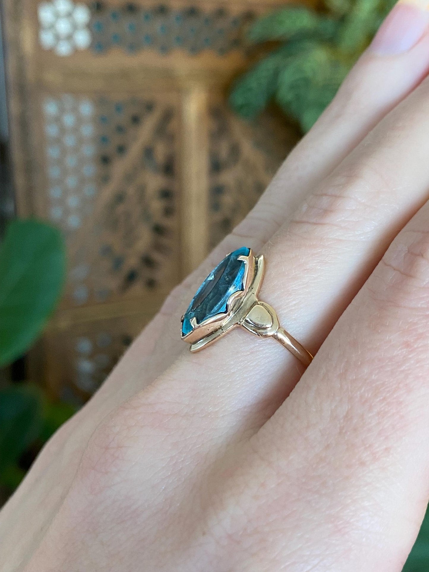 Vintage Solid 10k Yellow Gold Blue Cubic Zirconia Marquis Ring - Size 6.25