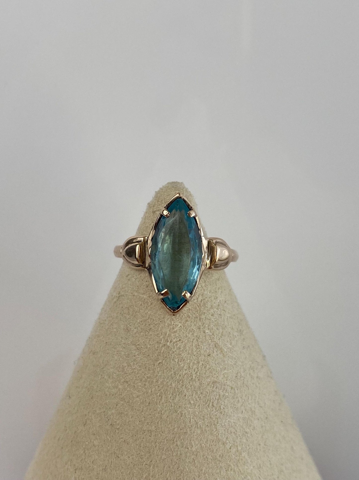 Vintage Solid 10k Yellow Gold Blue Cubic Zirconia Marquis Ring - Size 6.25