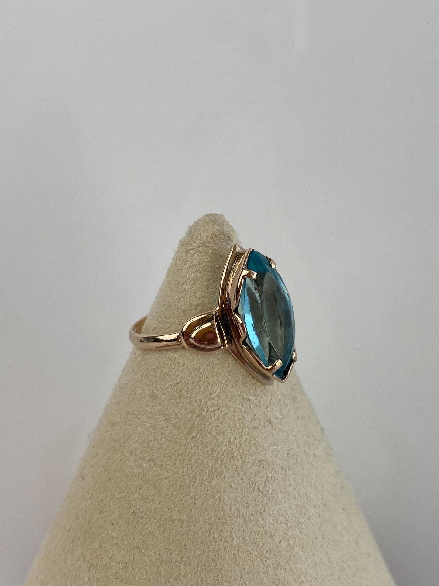 Vintage Solid 10k Yellow Gold Blue Cubic Zirconia Marquis Ring - Size 6.25