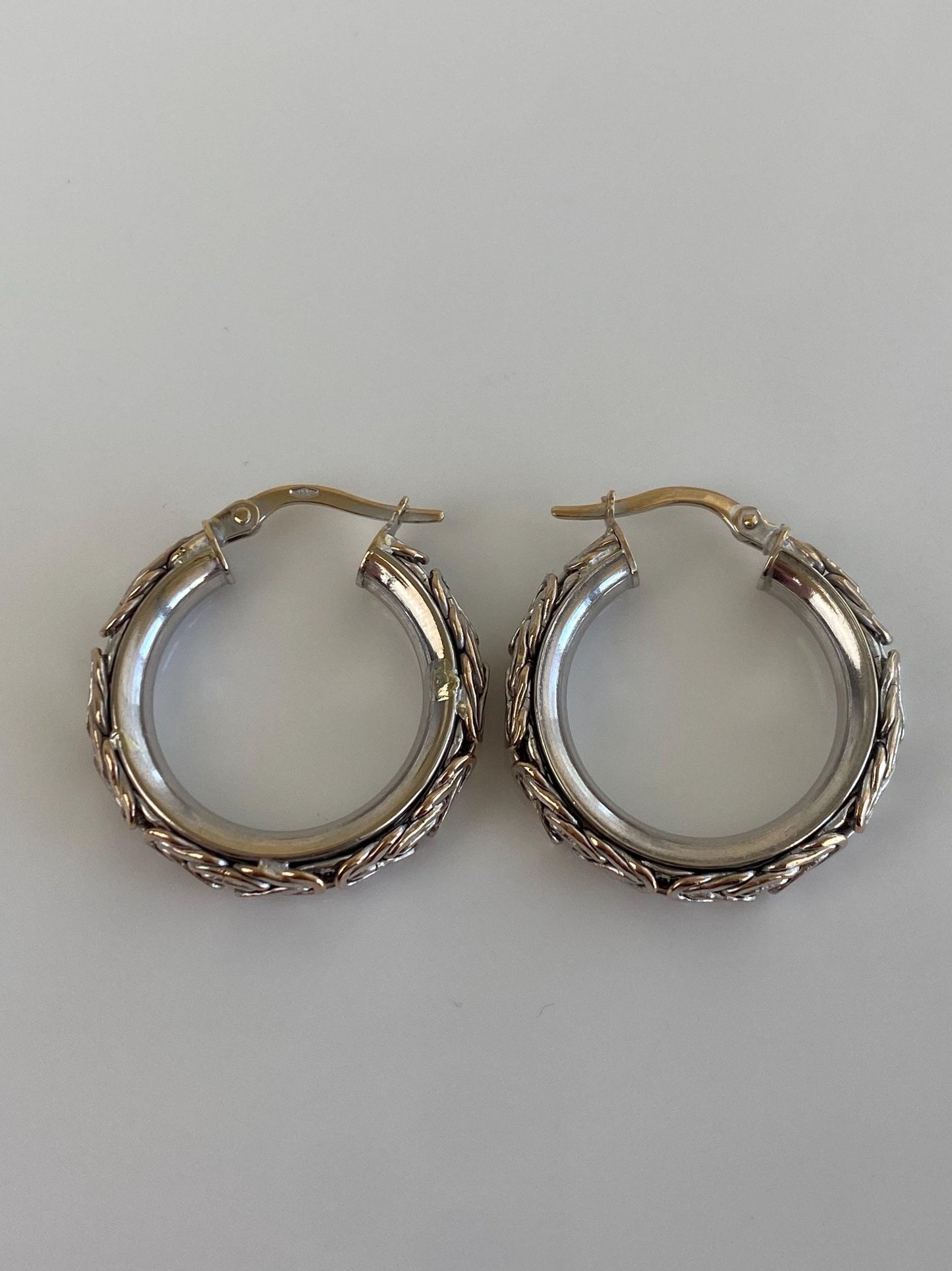 Vintage 14k White Gold Byzantine Chain Hoop Earrings