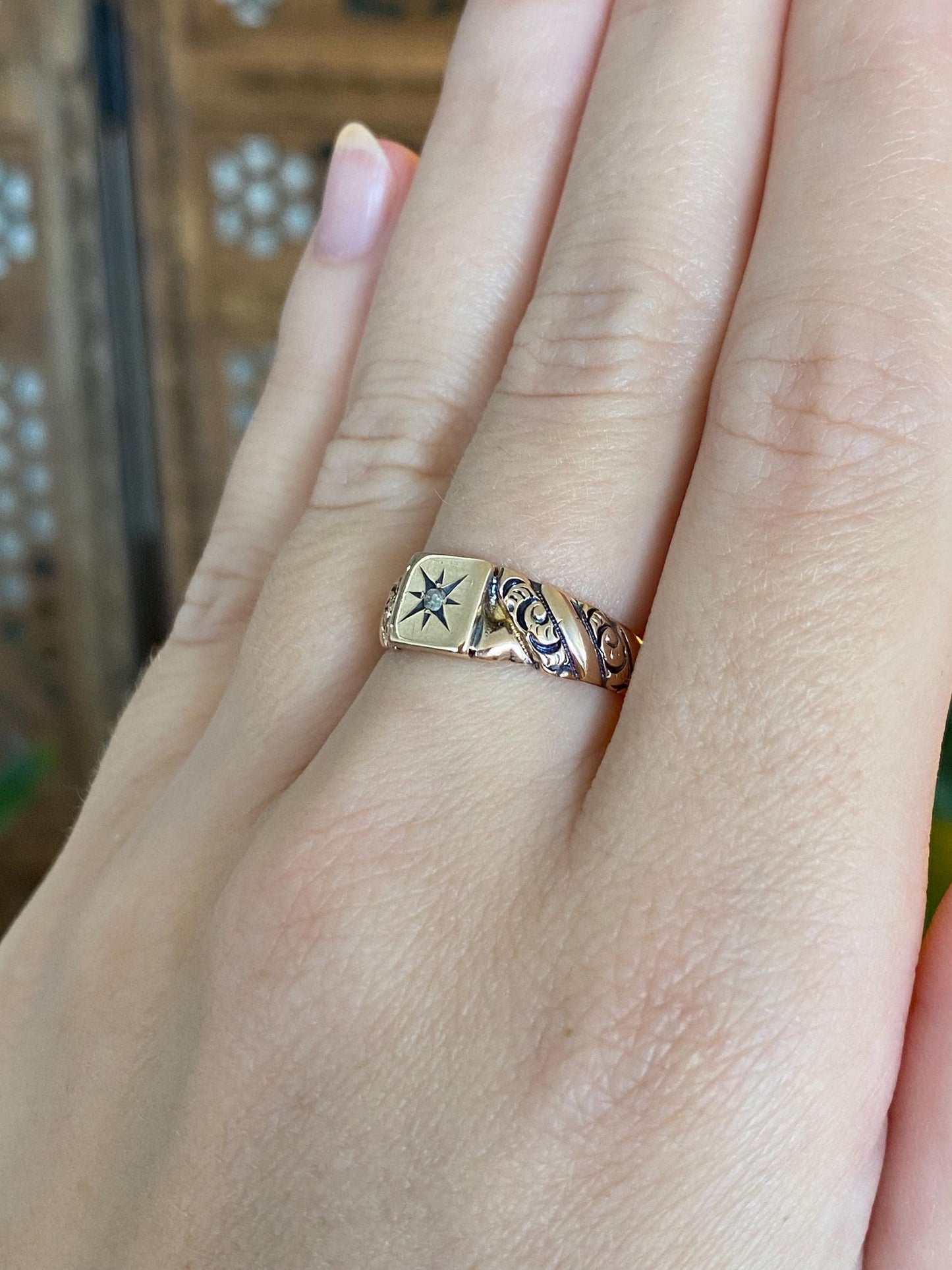 Vintage Solid 10k Rosey Gold Star Set Diamond Designed Ring - Size 6.75