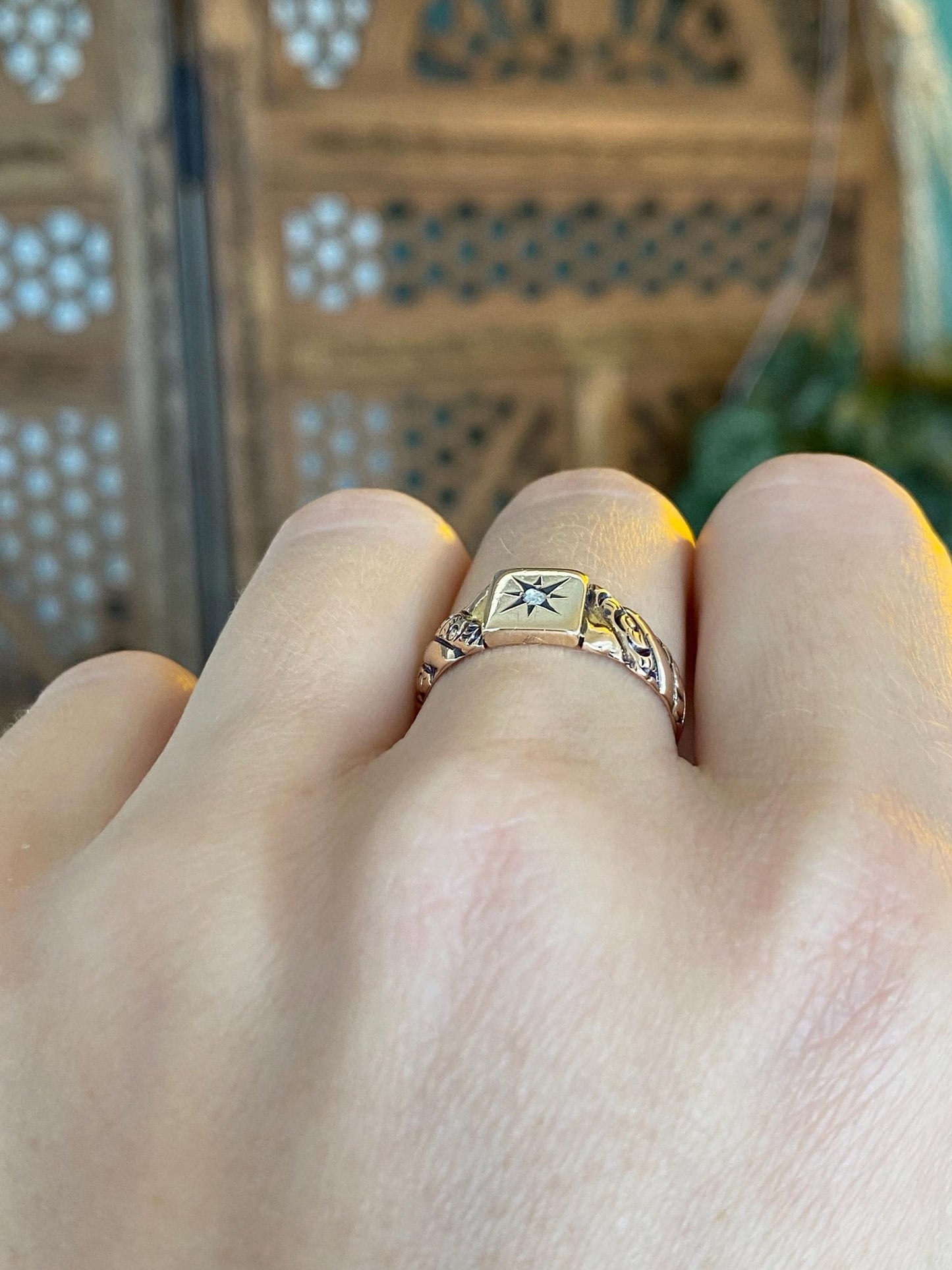 Vintage Solid 10k Rosey Gold Star Set Diamond Designed Ring - Size 6.75