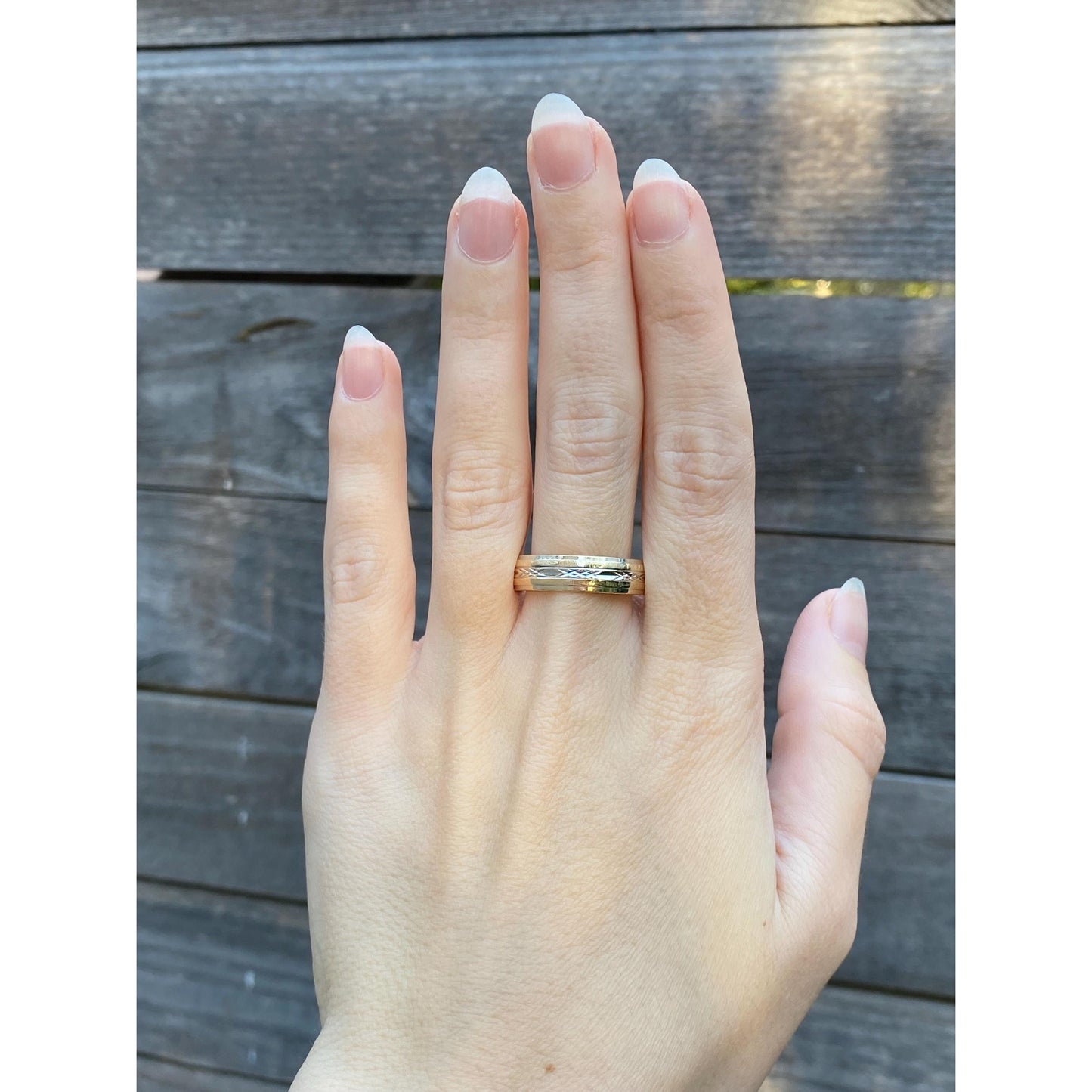 Vintage Solid 10k Yellow Gold Patterned Ring Band - Size 10.5