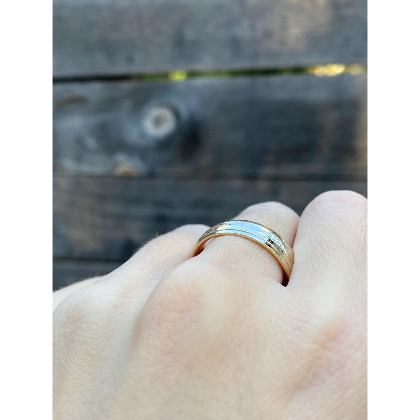 Vintage Solid 10k Yellow Gold Patterned Ring Band - Size 10.5