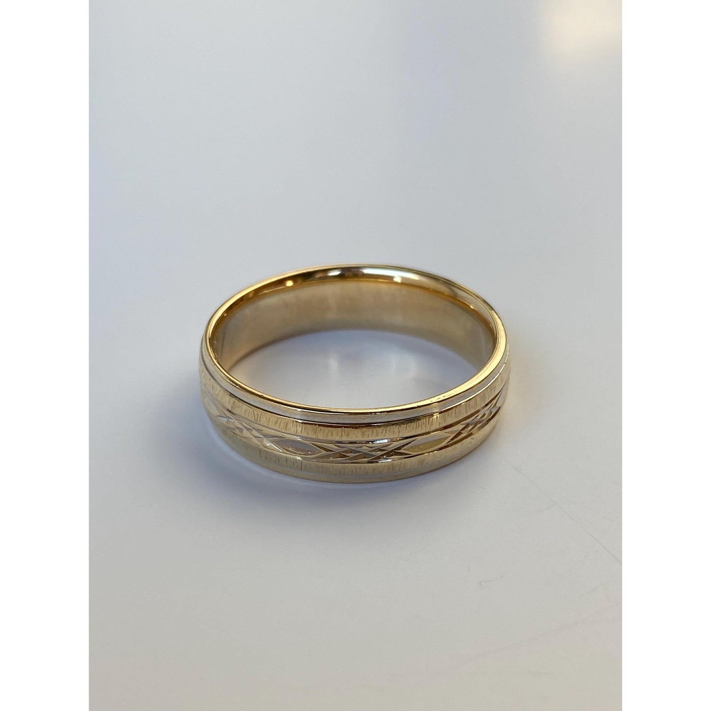 Vintage Solid 10k Yellow Gold Patterned Ring Band - Size 10.5