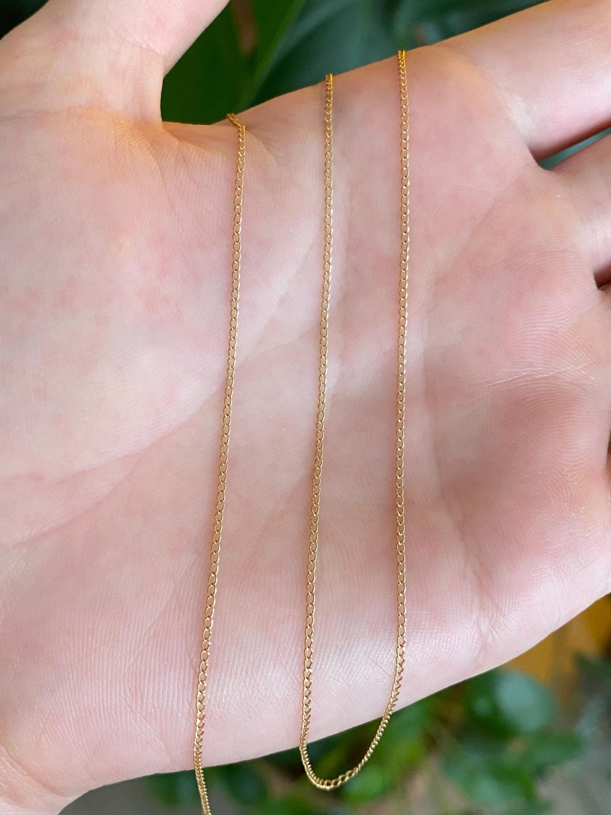 Vintage Solid 14k Yellow Gold Dainty Curb Chain Necklace - 18 inches