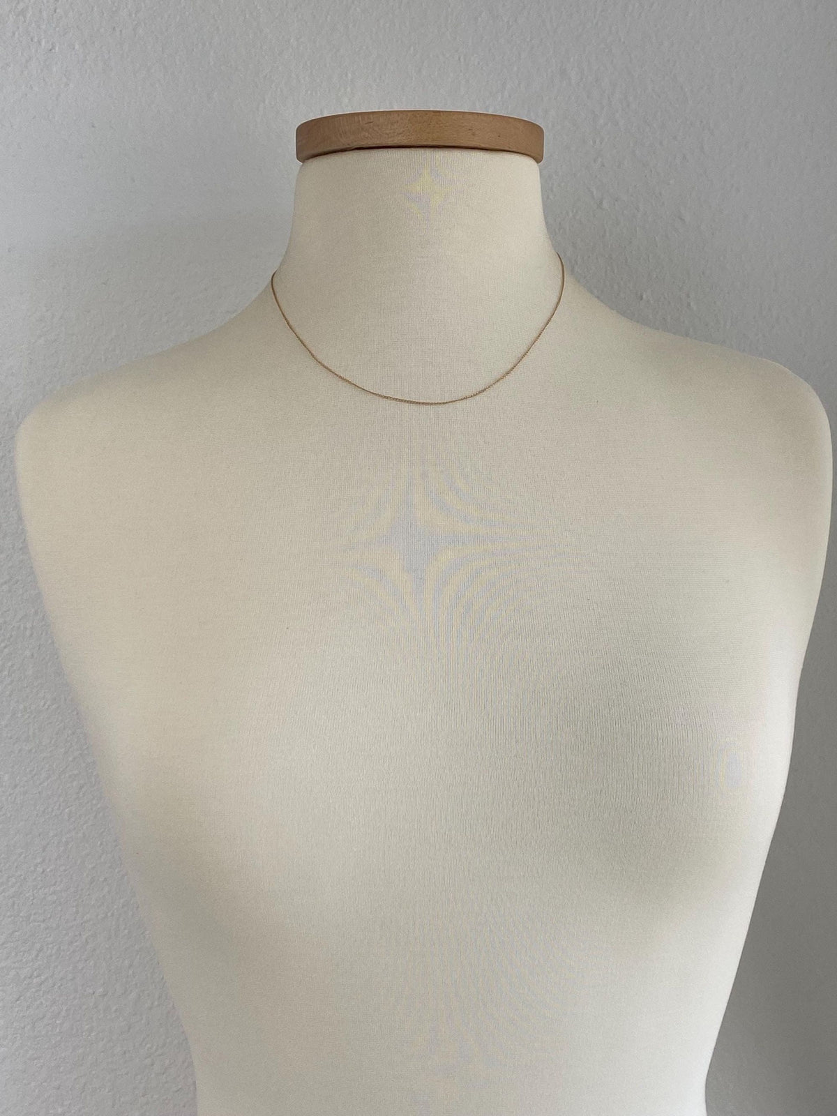 Vintage Solid 14k Yellow Gold Dainty Curb Chain Necklace - 18 inches