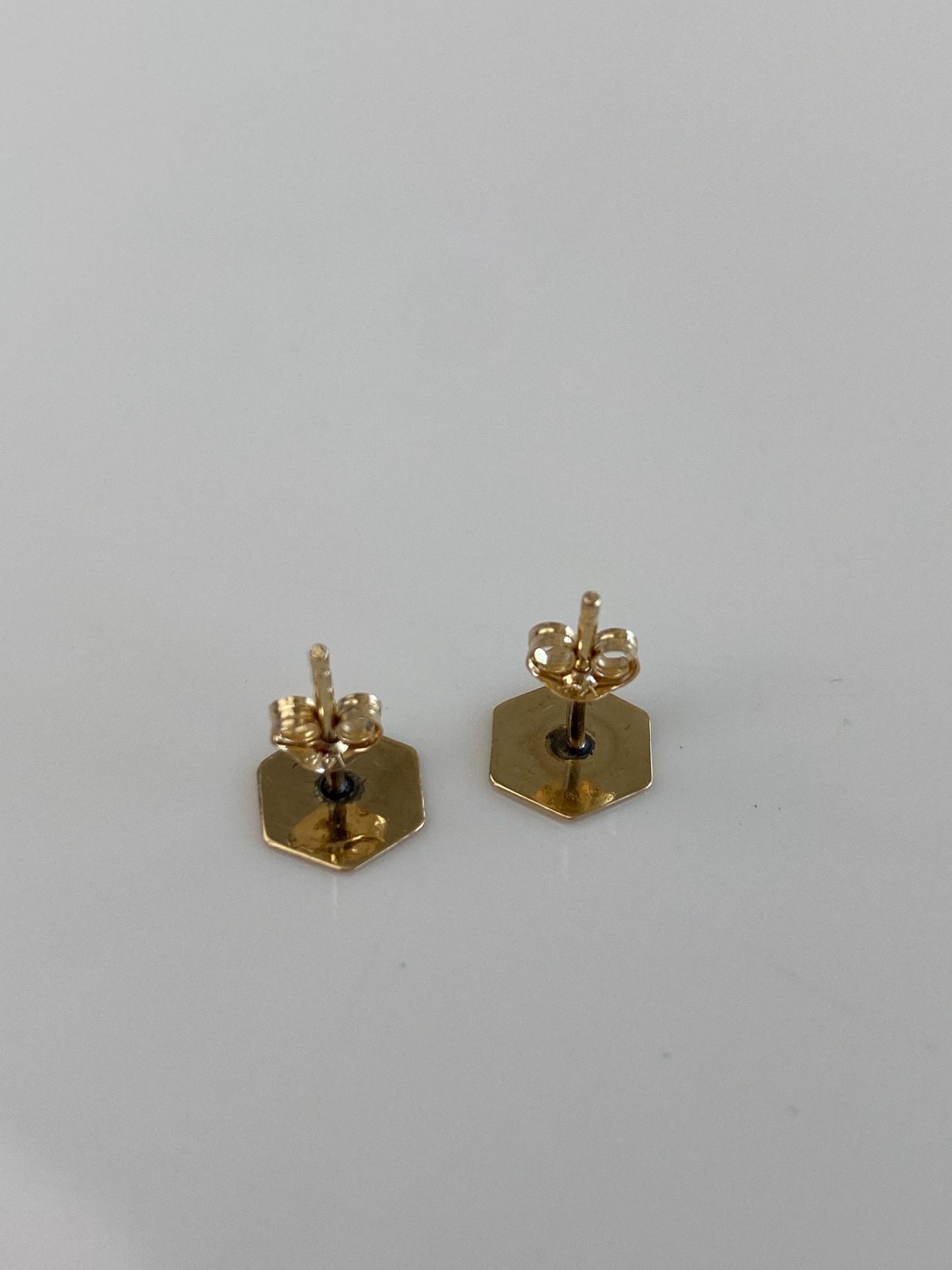 Vintage Solid 14k Yellow Gold Octagonal Design Stud Earrings