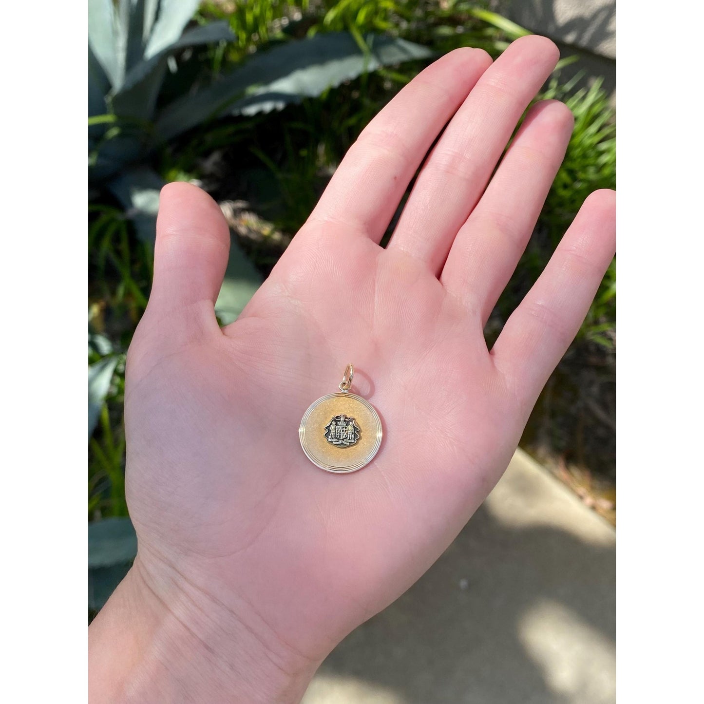 Vintage Solid 10k Yellow Gold Charm