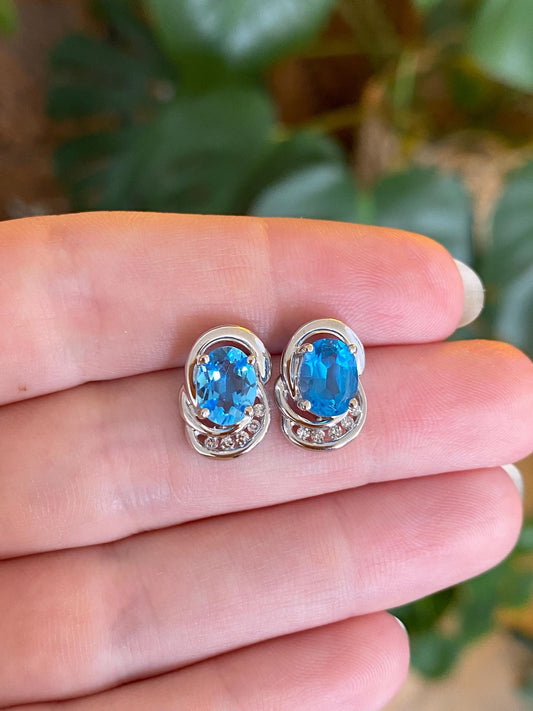 Vintage Solid 10k White Gold Diamond Topaz Stud Earrings
