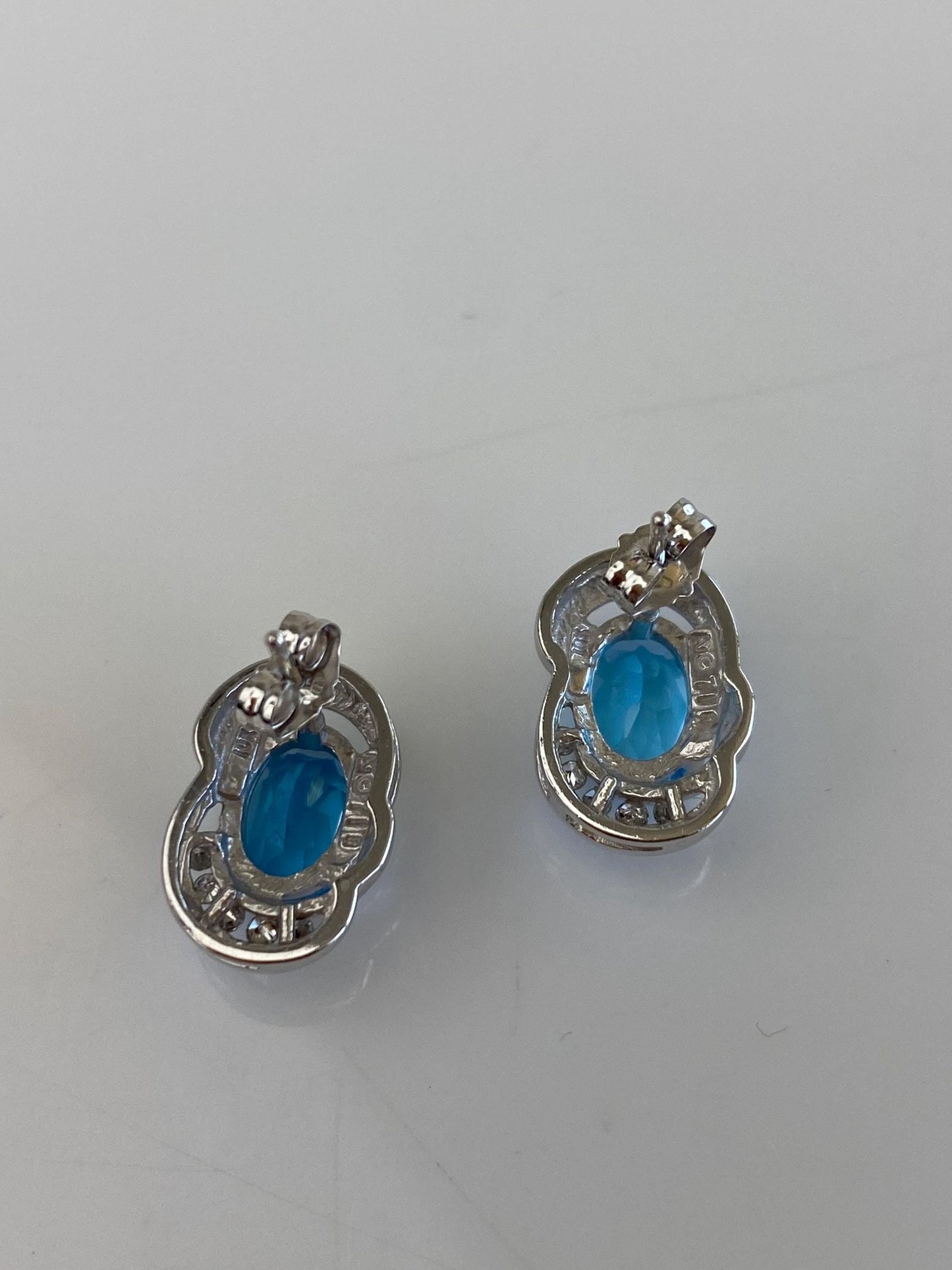 Vintage Solid 10k White Gold Diamond Topaz Stud Earrings