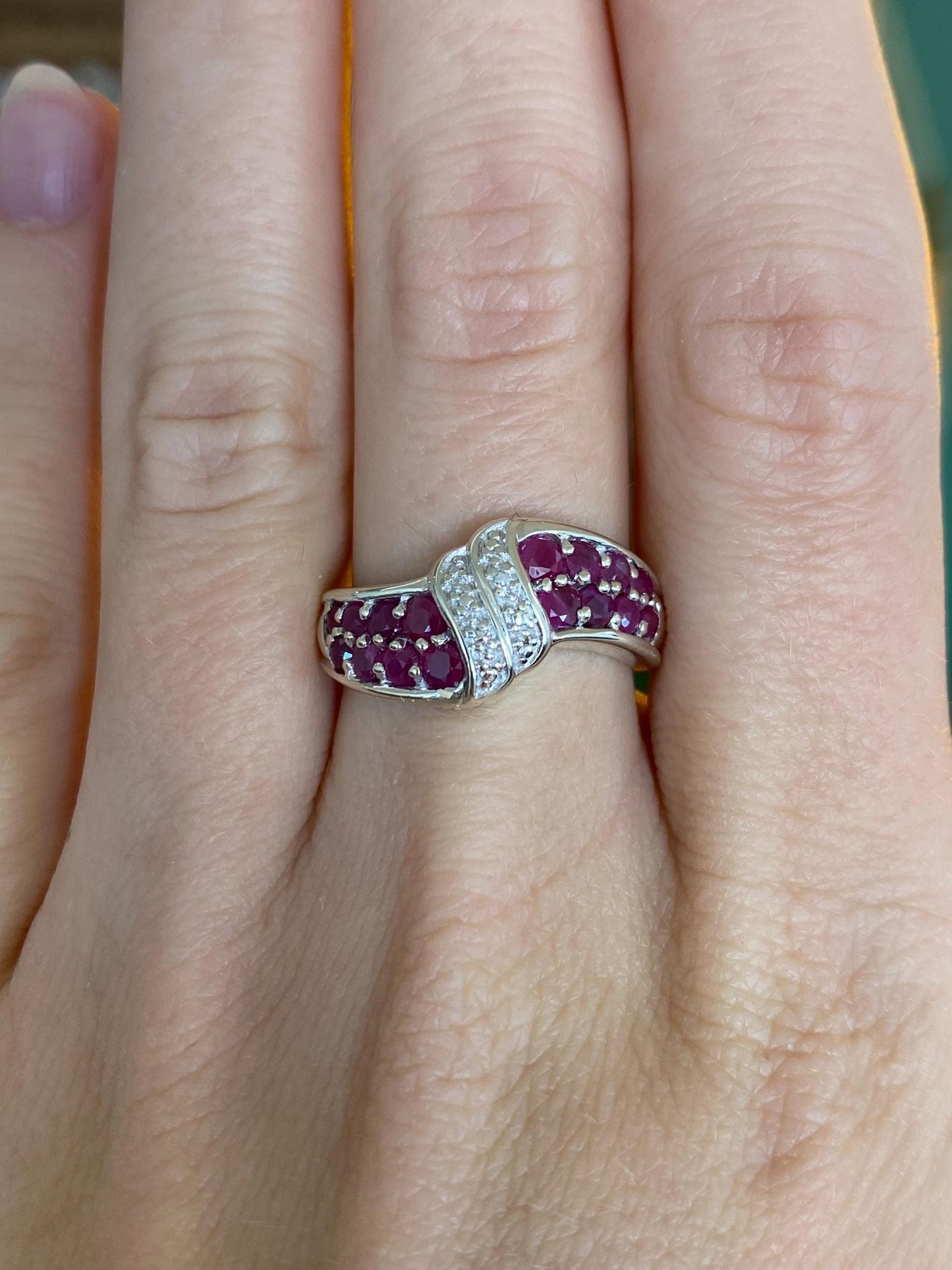 Vintage Solid 10k White Gold Diamond Ruby Ring Band - Size 6.75