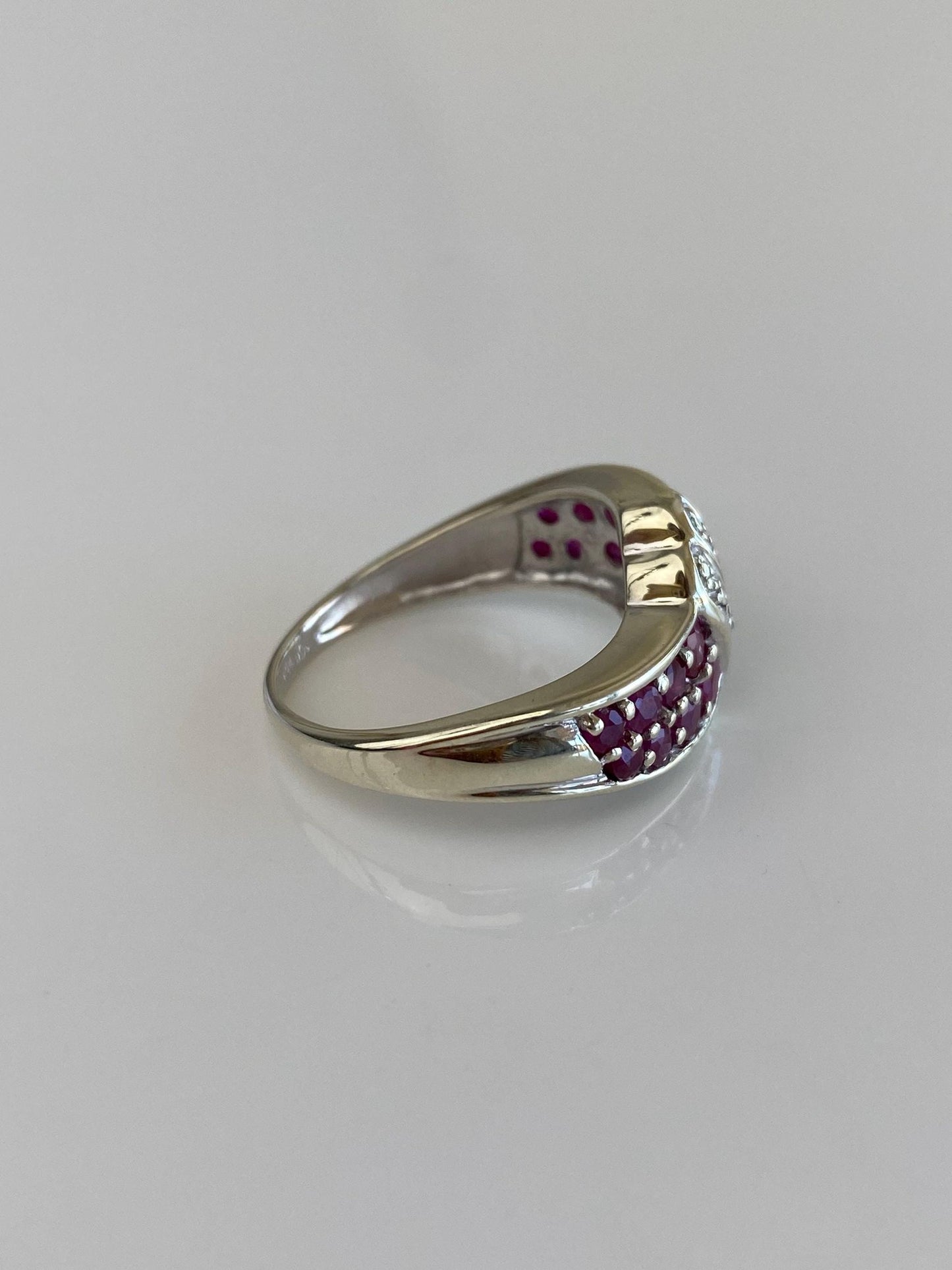 Vintage Solid 10k White Gold Diamond Ruby Ring Band - Size 6.75