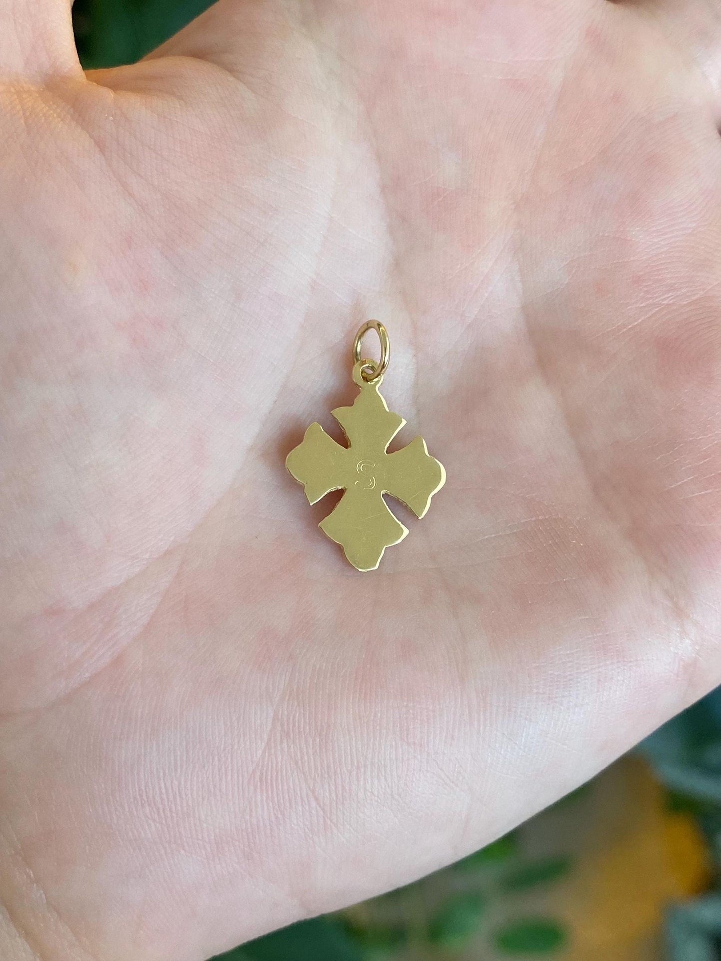 Vintage Solid 18k Yellow Gold Initial 'S' Gothic Cross Charm