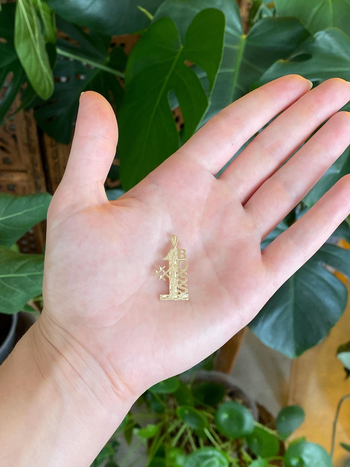 Vintage Solid 14k Yellow Gold Diamond Cut '#1 Boss' Charm