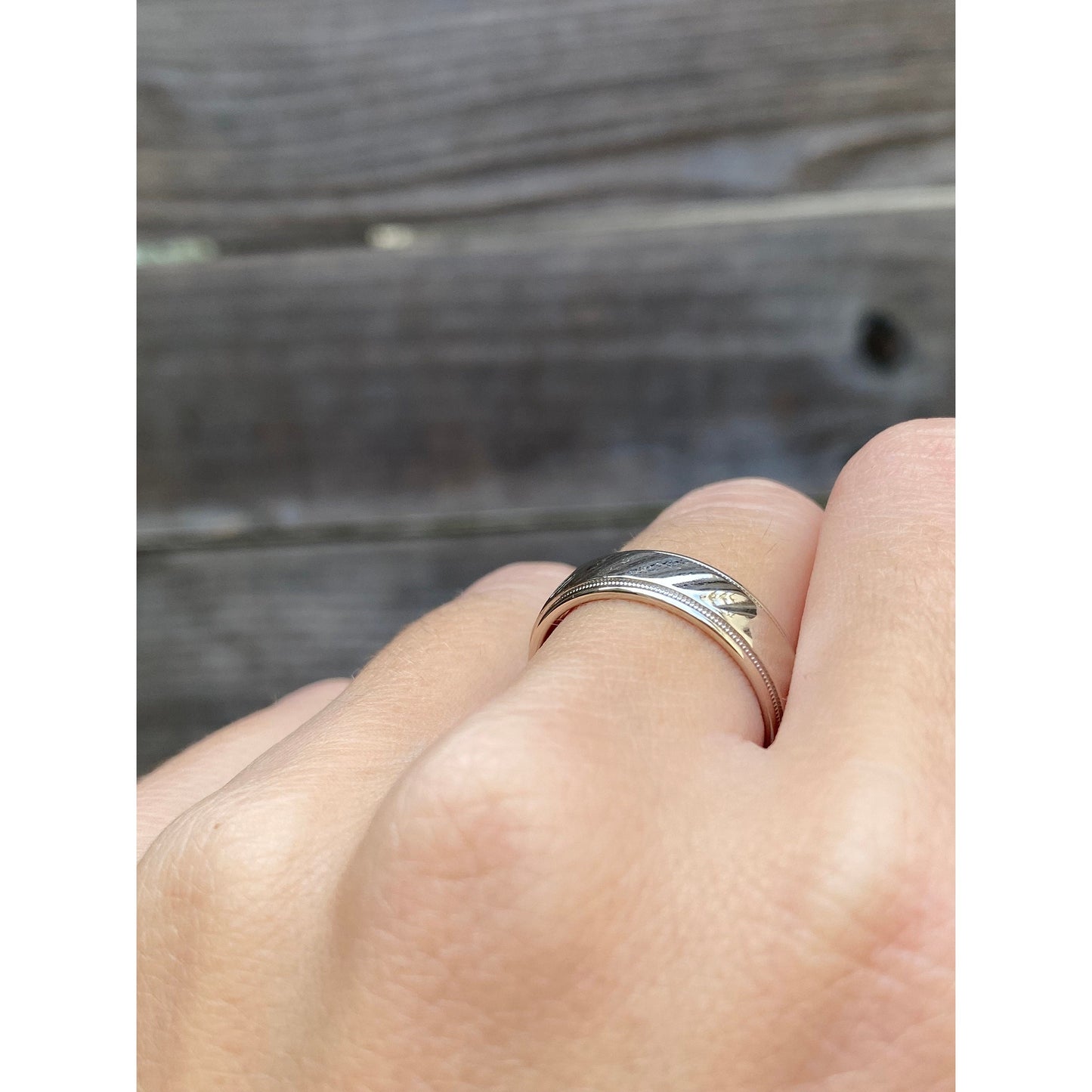 Vintage Solid 14k White Gold Milgrain Pattern Ring Band - Size 7.5