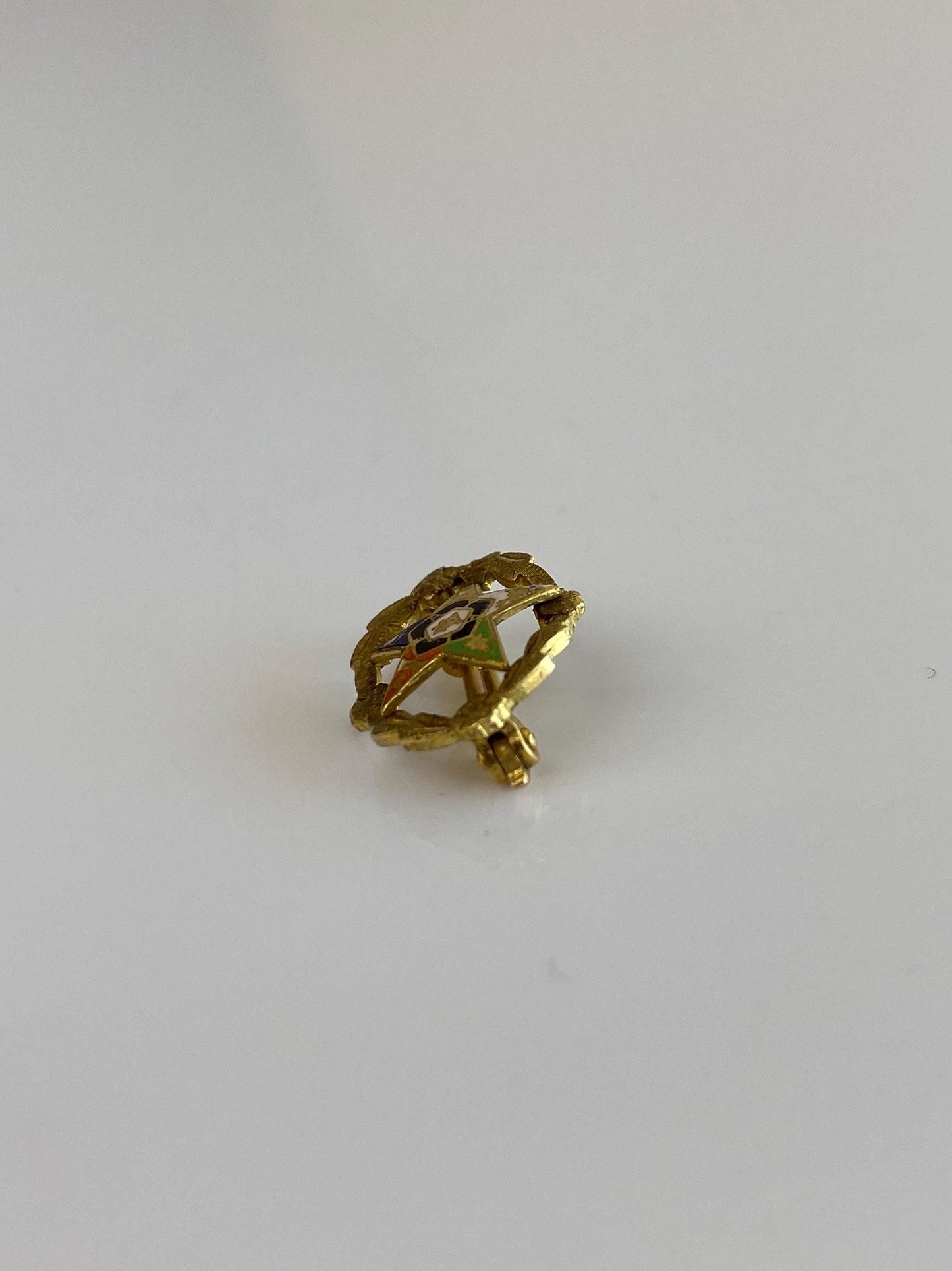 Vintage Solid 10k Yellow Gold Enamel Freemason Order of the Eastern Star Pin