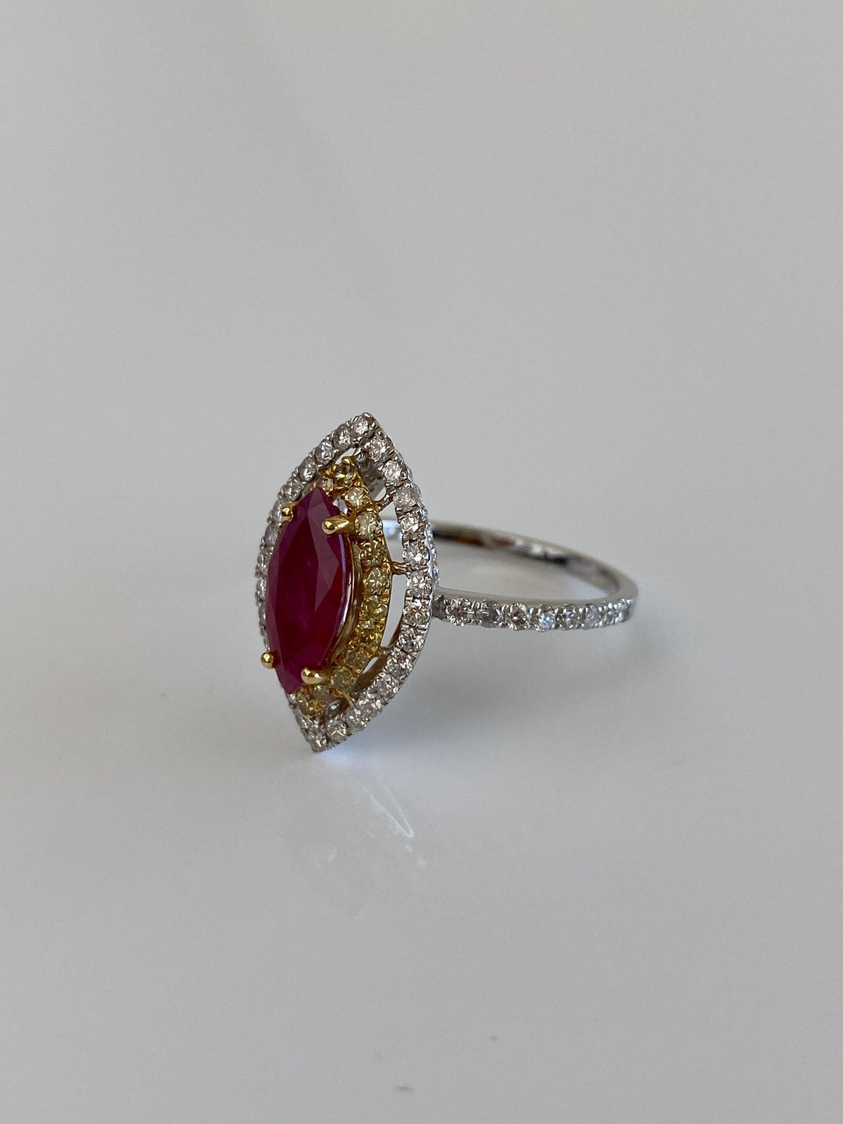 Vintage Solid 18k White Gold 1.5ct Marquis Ruby Clear & Yellow Diamonds Ring - Size 6.75