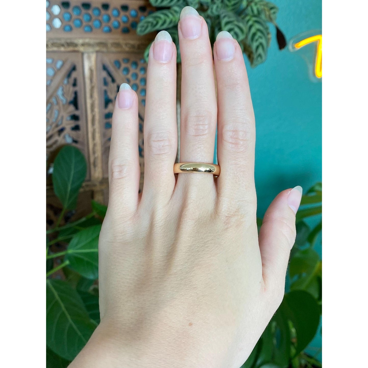 Vintage Solid 14k Yellow Gold Ring Band - Size 9.5