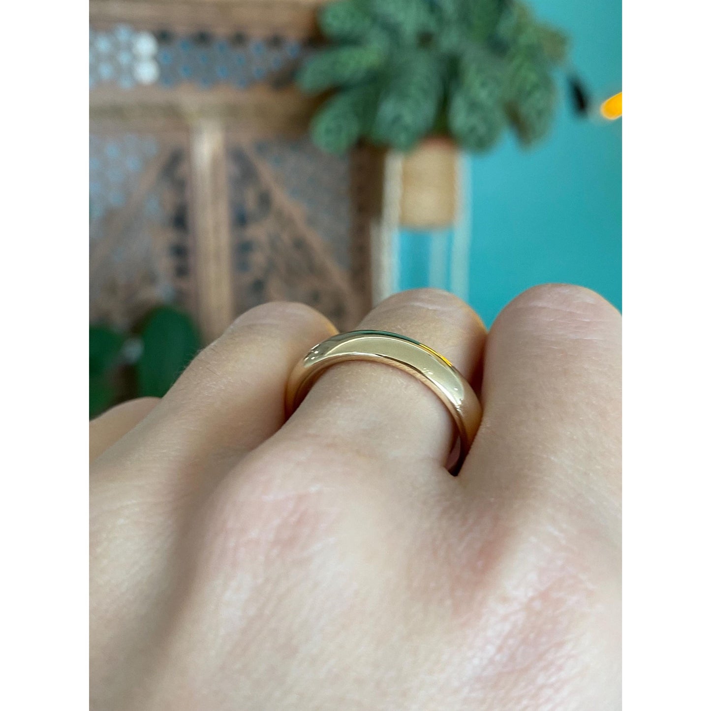 Vintage Solid 14k Yellow Gold Ring Band - Size 9.5