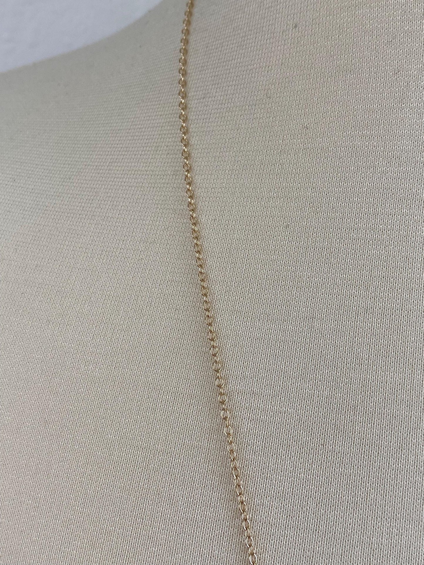 Vintage Solid 14k Yellow Gold Bear Long Rolo Chain Necklace - 32 inches