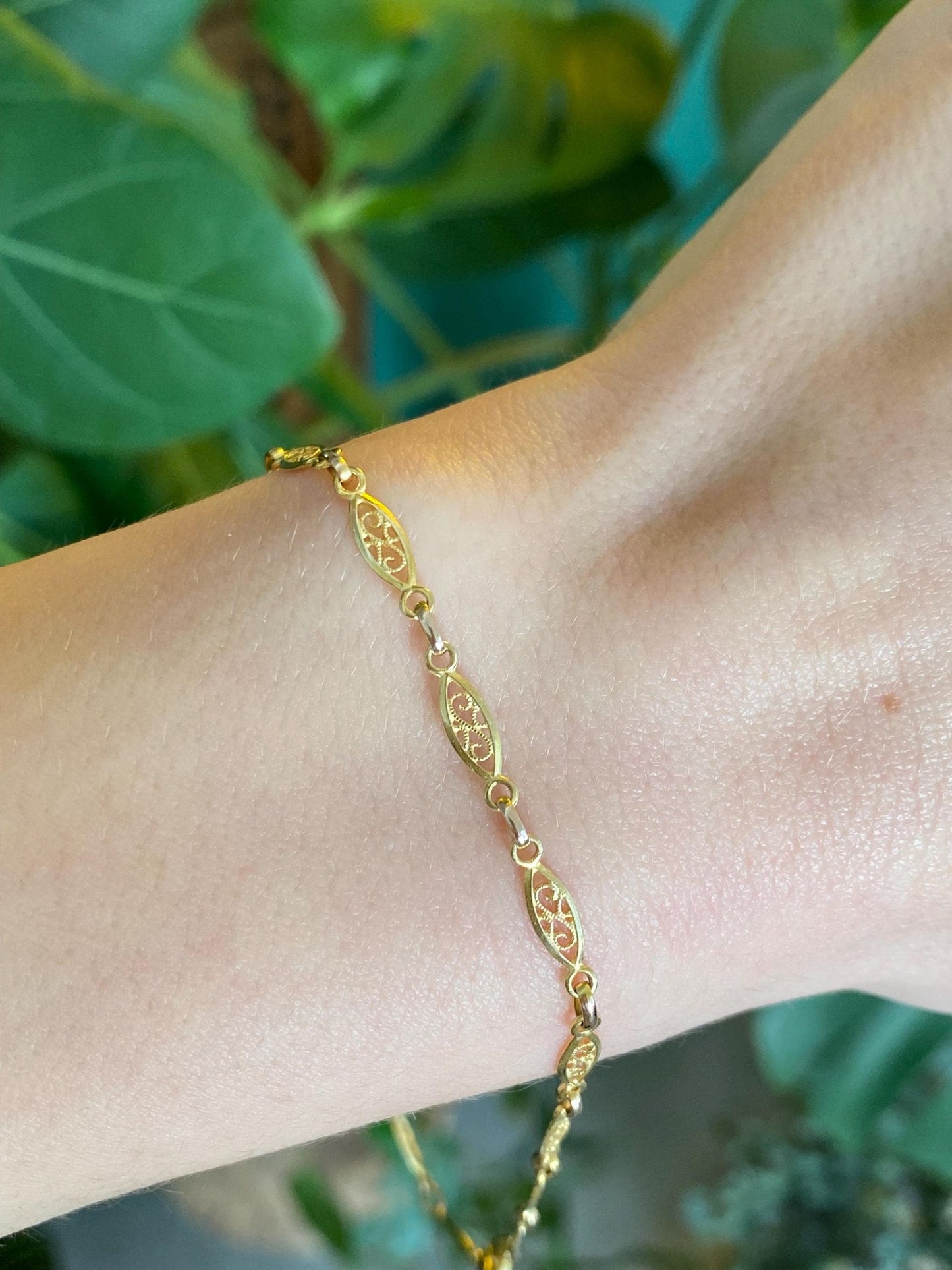 Vintage Solid 14k Yellow Gold Filigree Link Chain Bracelet Anklet - 9.25 inches