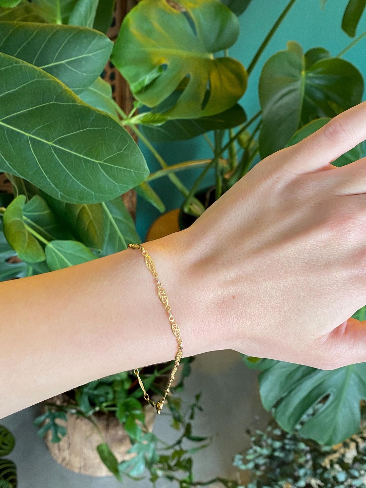 Vintage Solid 14k Yellow Gold Filigree Link Chain Bracelet Anklet - 9.25 inches