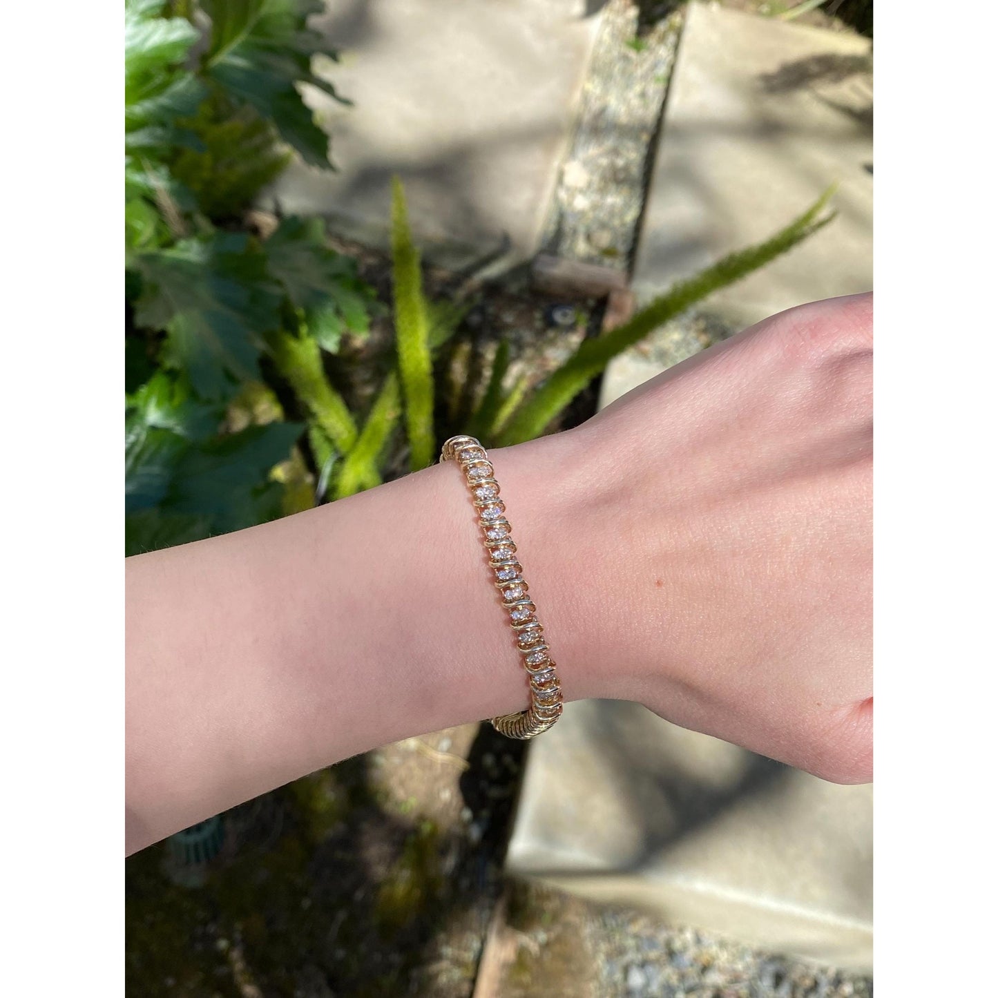 Vintage Solid 10k Yellow Gold Diamond Tennis Bracelet - 7.25 inches