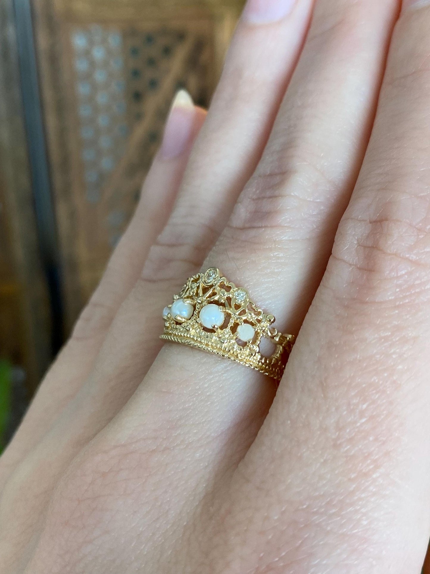 Vintage Solid 14k Yellow Gold Diamond Pearl Crown Ring - Size 5.5