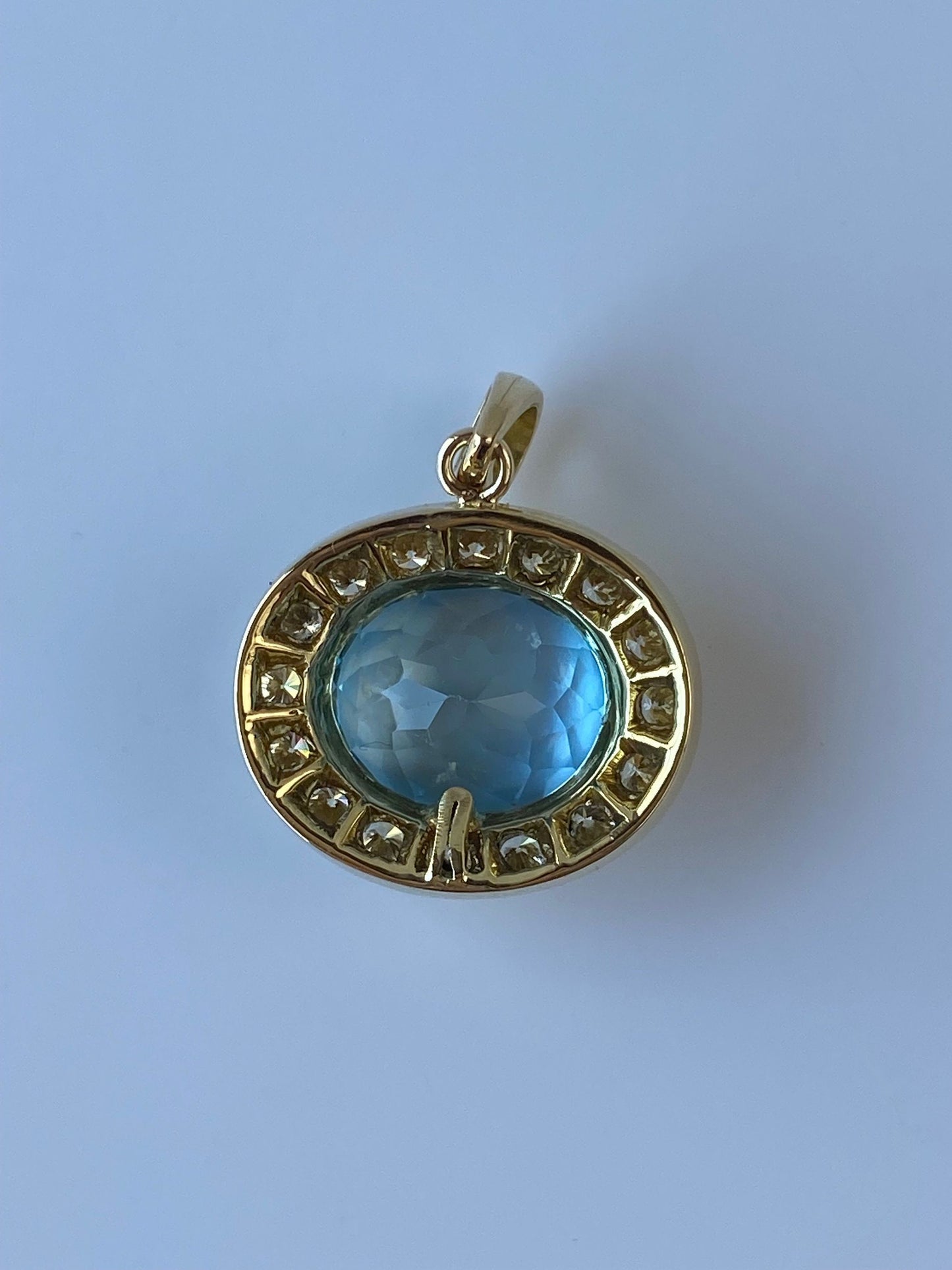 Vintage Solid 18k Yellow Gold Topaz & Diamond Charm