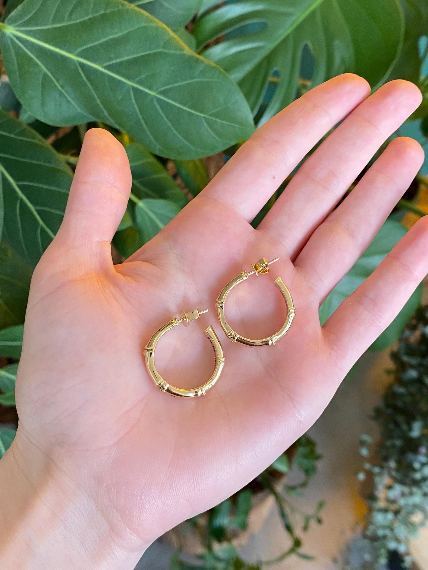 Vintage Solid 18k Yellow Gold John Hardy Bamboo Hoop Earrings