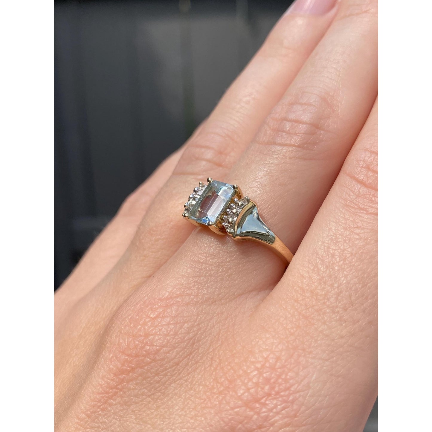 Vintage Solid 14k Yellow Gold Diamond Aquamarine Ring - Size 6.75