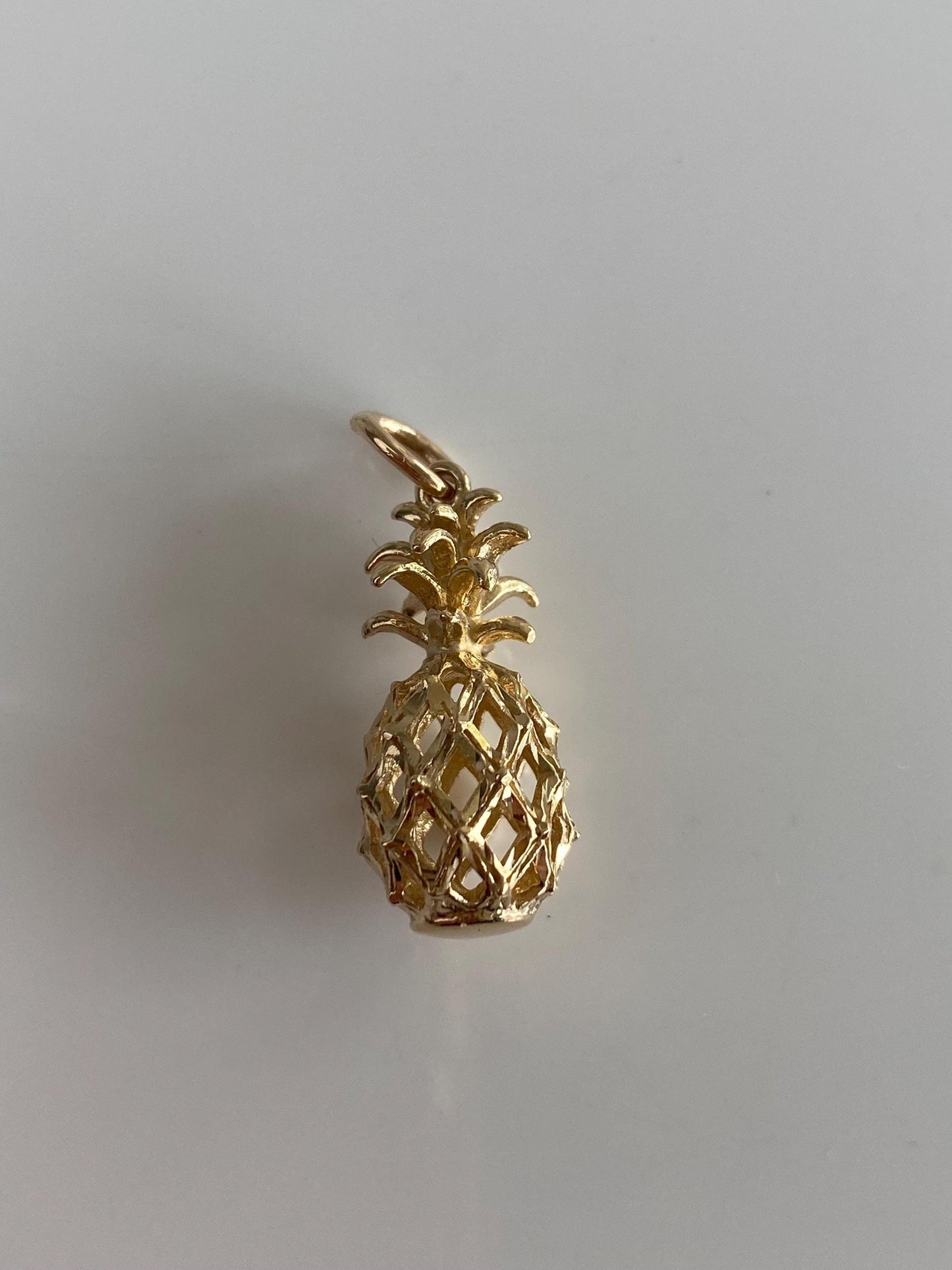 Vintage Solid 14k Yellow Gold Diamond Cut Pineapple Charm