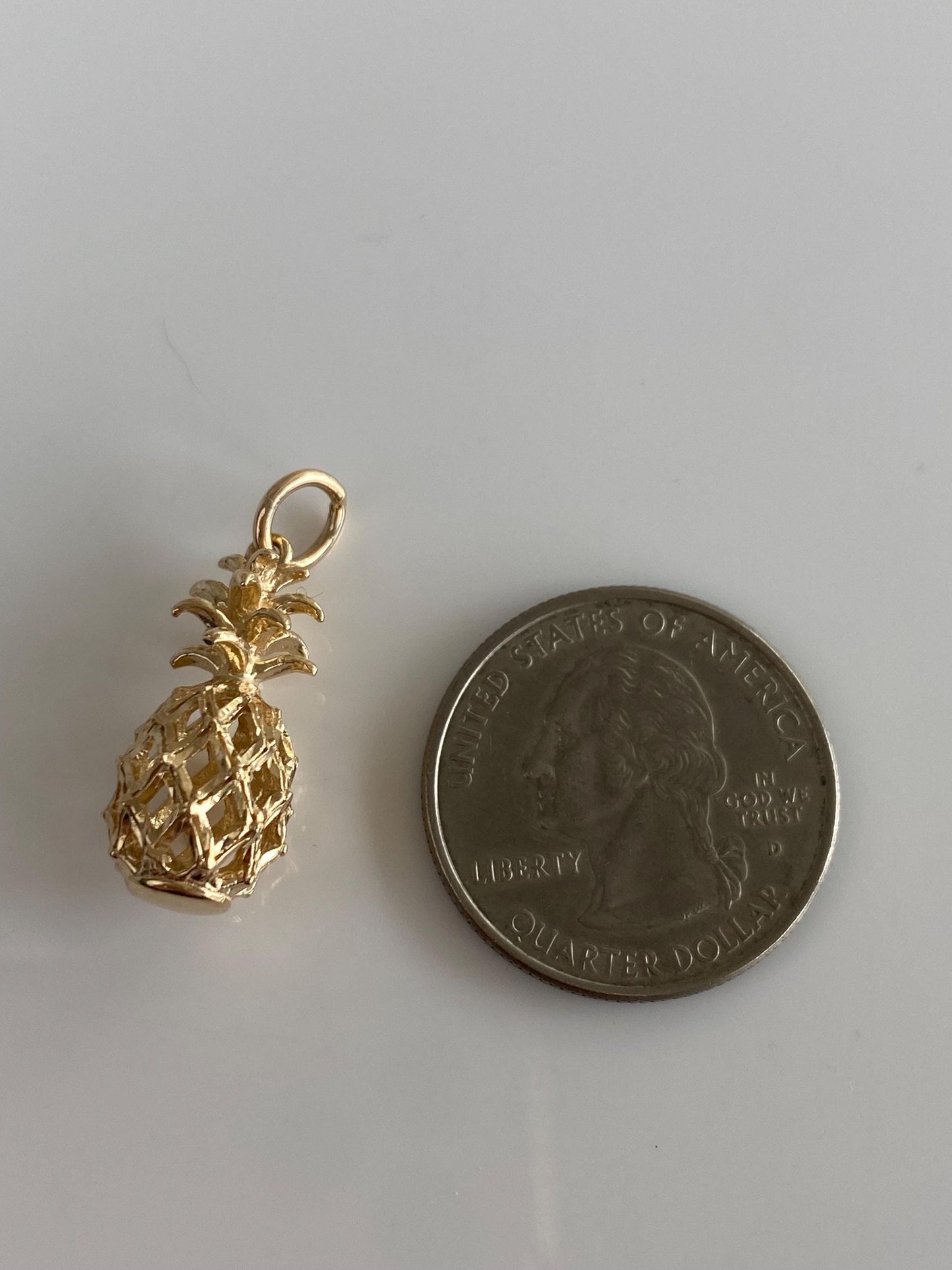 Vintage Solid 14k Yellow Gold Diamond Cut Pineapple Charm