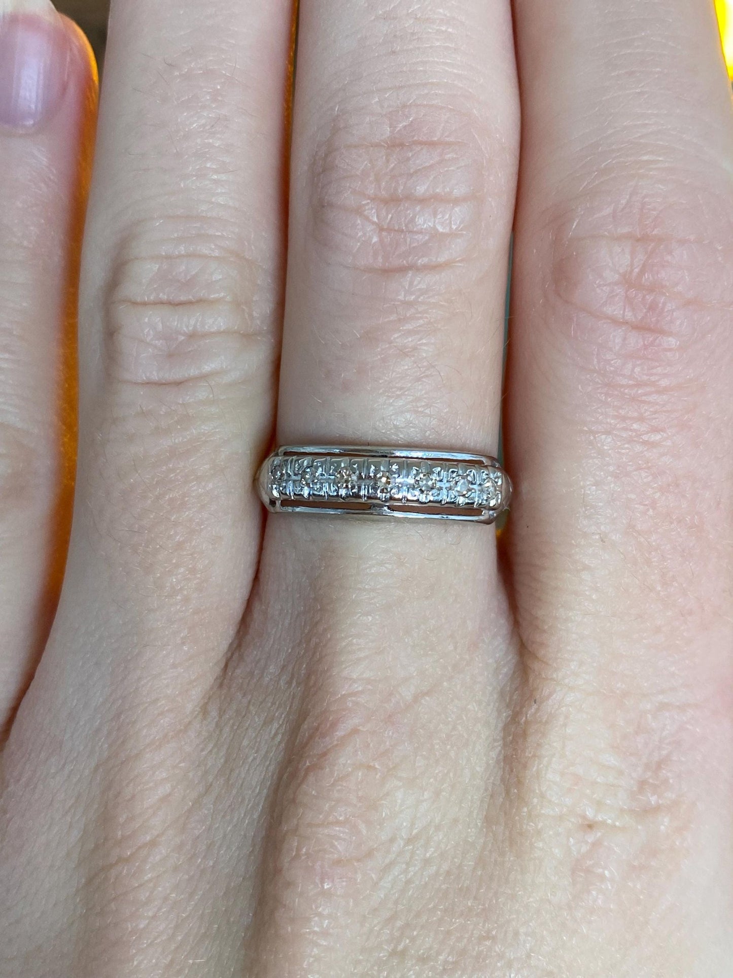 Vintage Solid 14k White Gold Clear Spinel Ring Band - Size 6.75