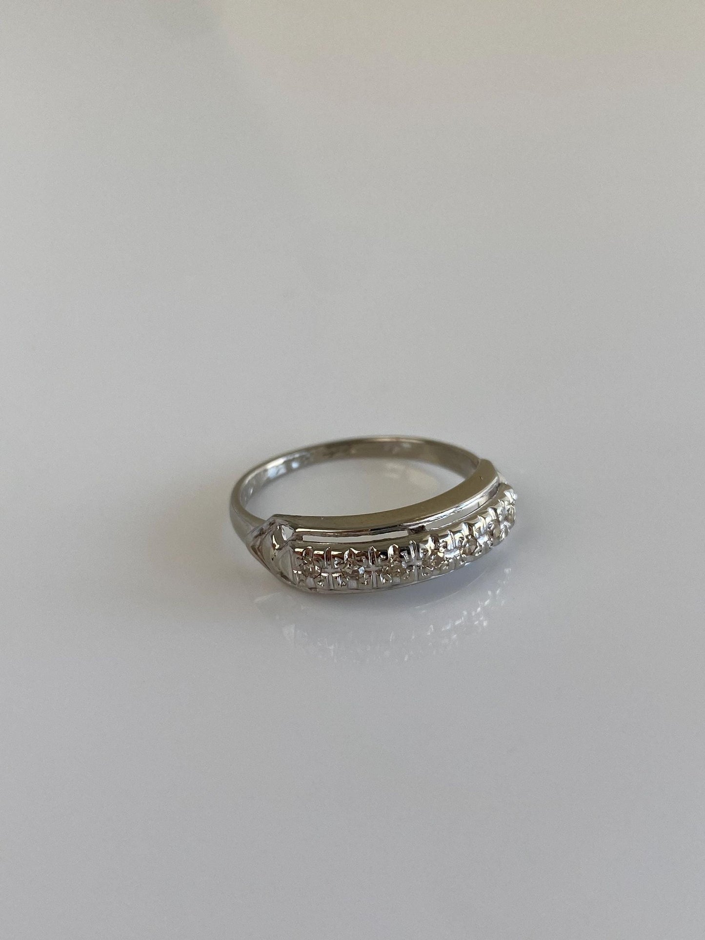 Vintage Solid 14k White Gold Clear Spinel Ring Band - Size 6.75