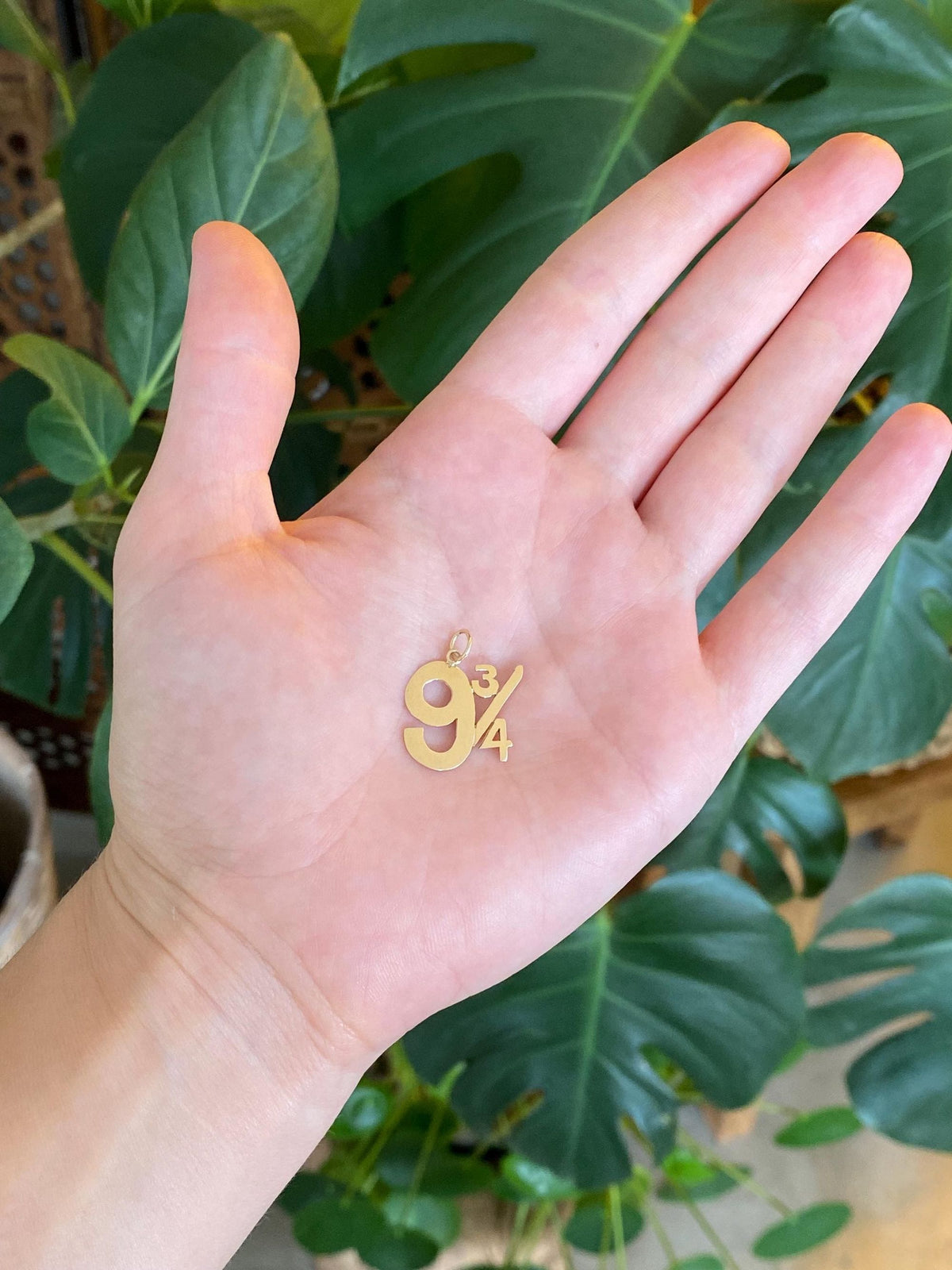 Vintage Solid 14k Yellow Gold 9 3/4 Charm