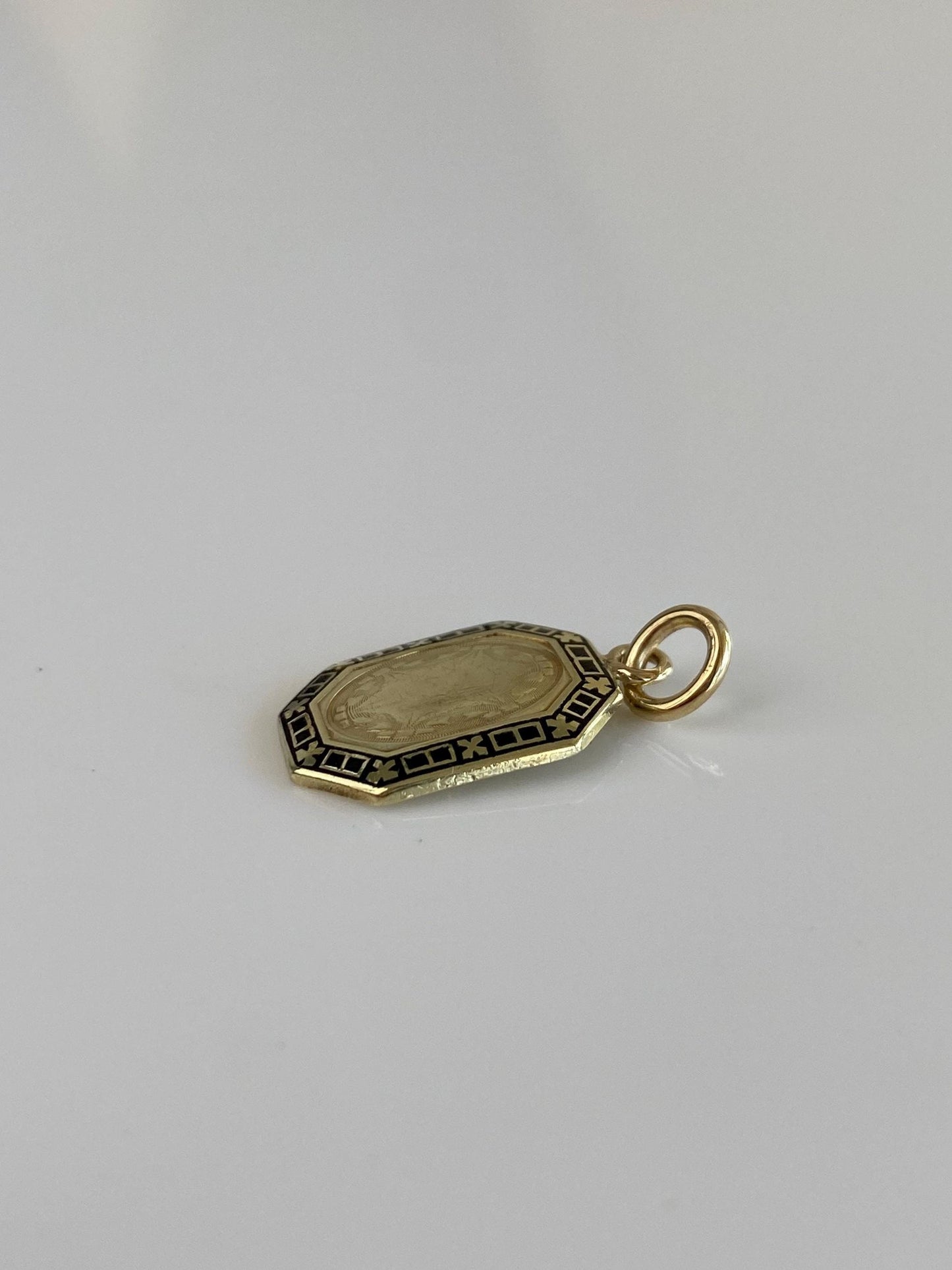 Vintage 14k Yellow Gold Enamel Border Cufflink Conversion Charm