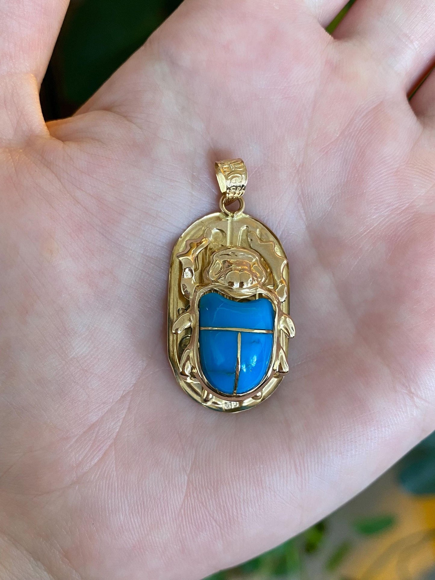 Vintage Solid 18k Yellow Gold Blue Stone Scarab Hieroglyphics Charm