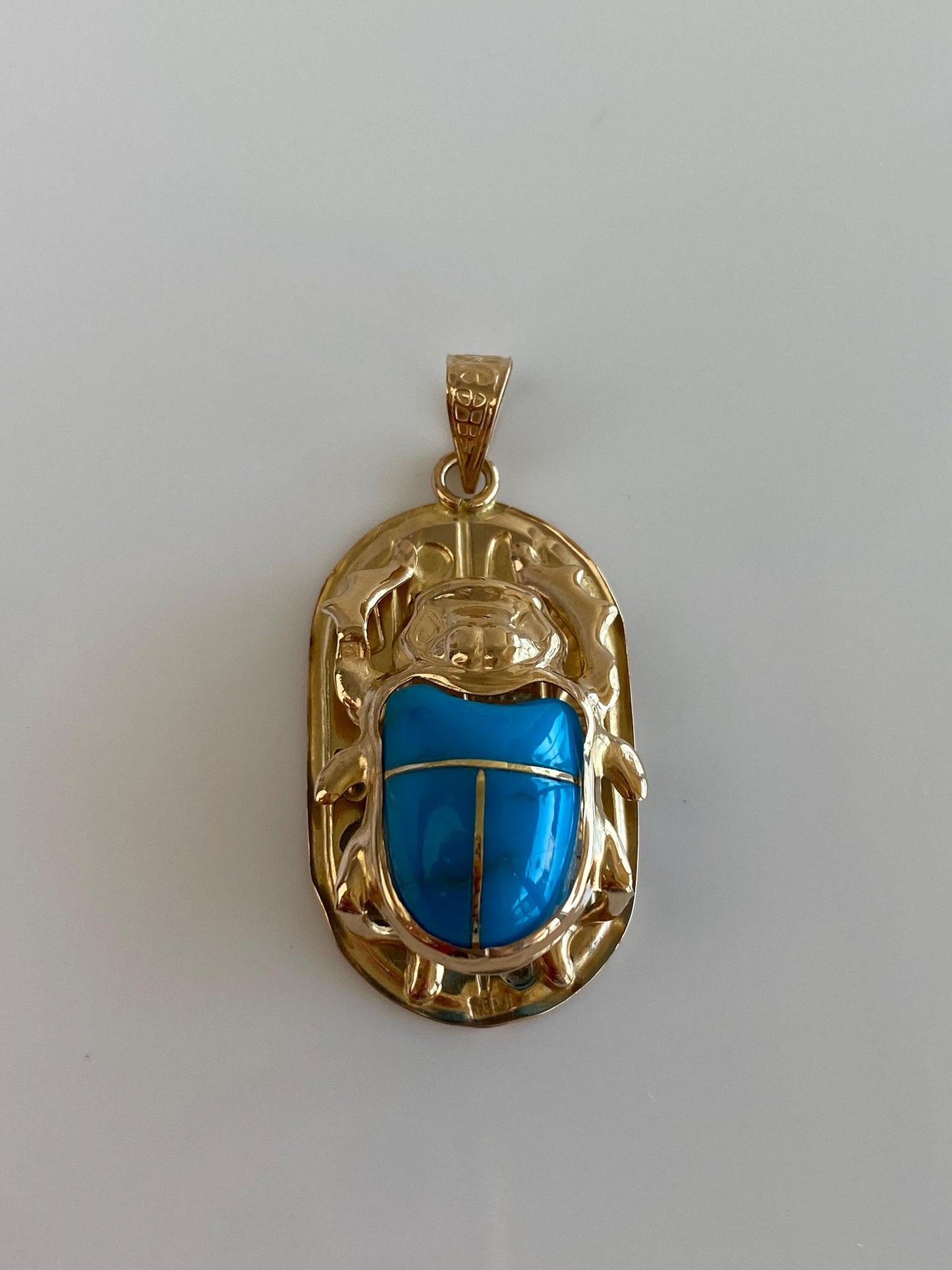 Vintage Solid 18k Yellow Gold Blue Stone Scarab Hieroglyphics Charm
