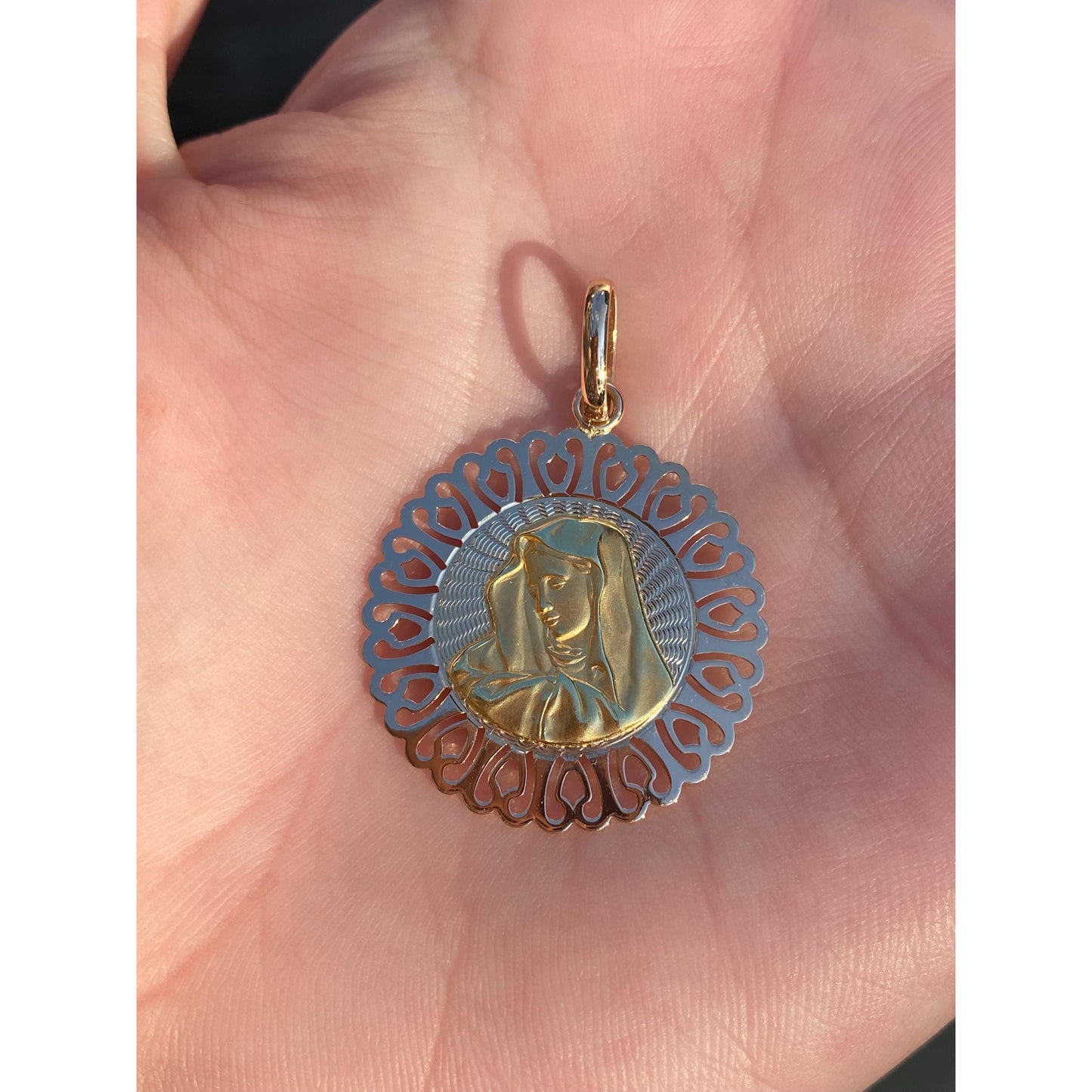 Vintage Solid 18k Yellow Gold Virgin Mary Charm