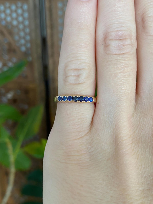 Vintage Solid 18k Yellow Gold Blue Sapphire Ring Band - Size 4.5