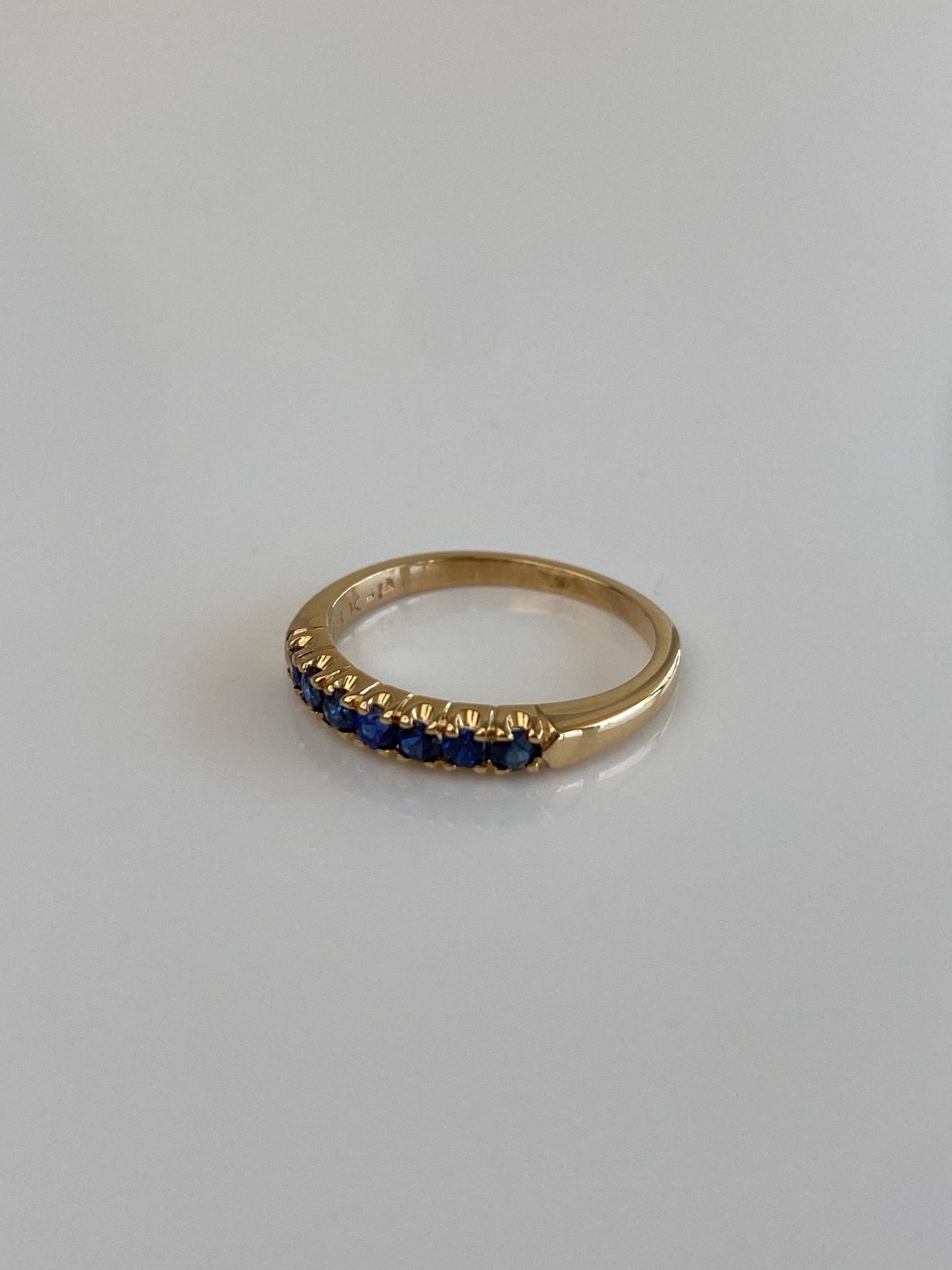 Vintage Solid 18k Yellow Gold Blue Sapphire Ring Band - Size 4.5